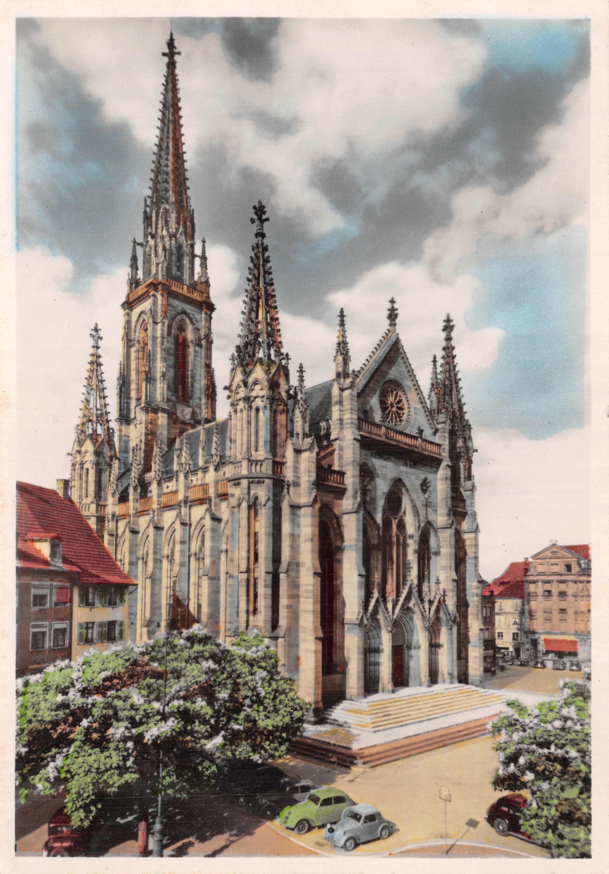 Iglesia de San Etienne — vista de la fachada y el campanario — Editor Photomaag (St-Louis-du-Rhin)
