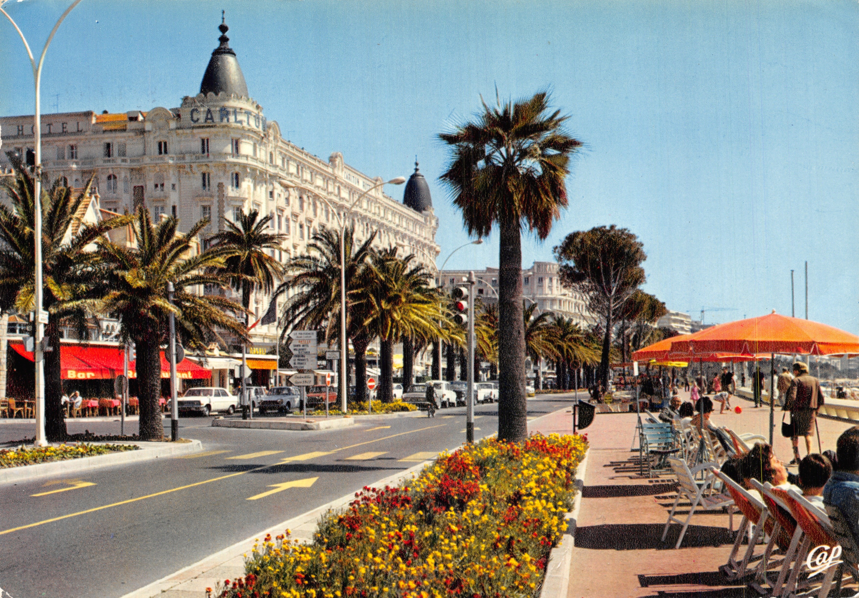 Cannes — Vista de la Croisette y el Hotel Carlton — Ediciones CAP