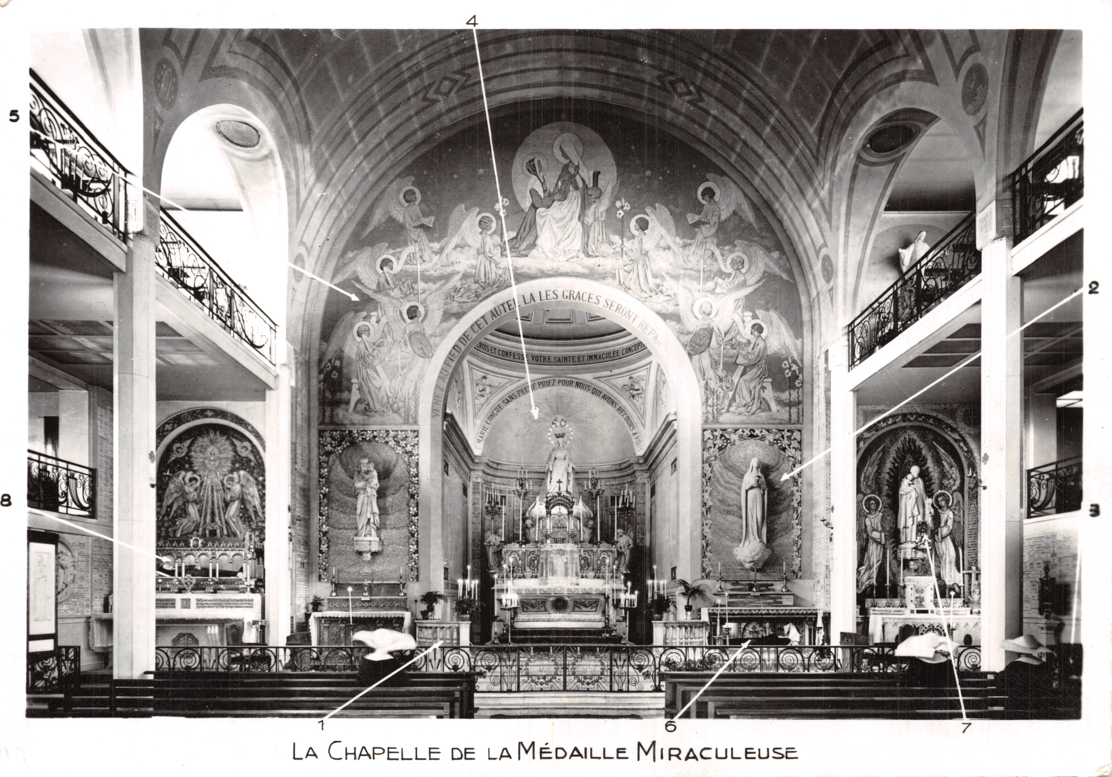 La Chapelle de la Médaille Miraculeuse — intérieur orné de fresques et statues — éditeur PHOTO VÉRITABLE, n° 41N