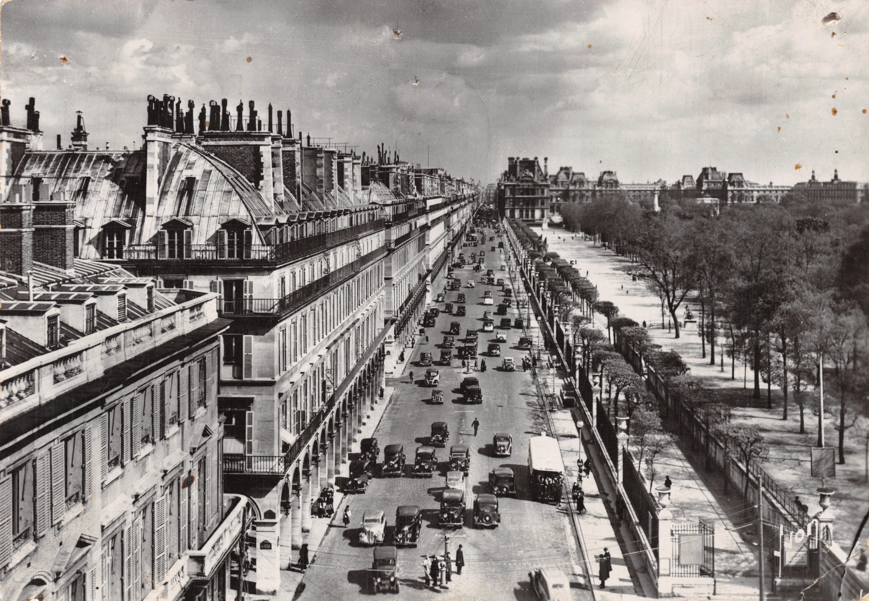 Paryż — Perspektywa ulicy Rivoli i Tuileries — Wydawnictwo I.B. 560