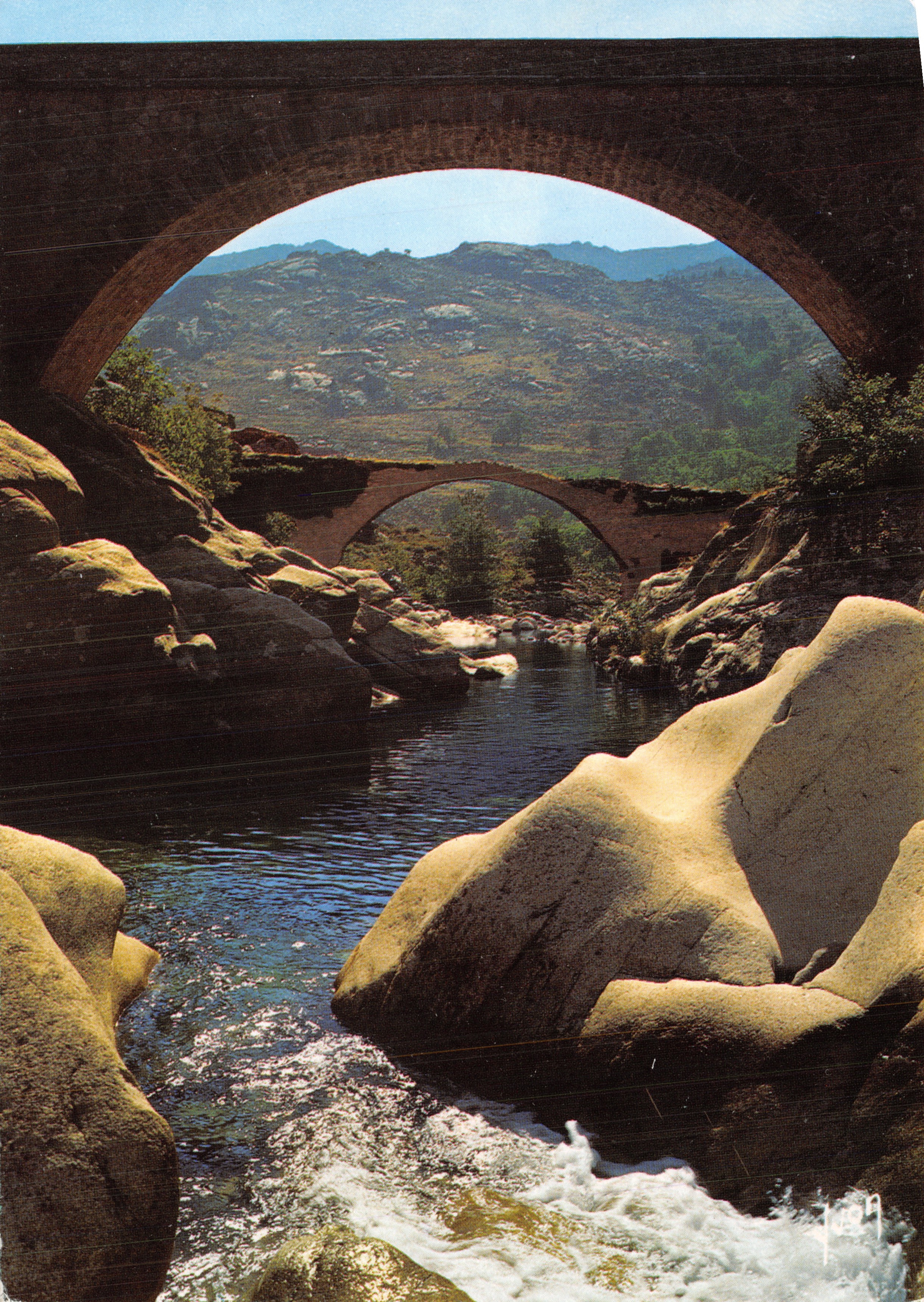 Le Niolo, Ponte 'Altu — Il vecchio sentiero per mule che porta al passo di Vergio (1464 m.) — Éditions d'art Yvon
