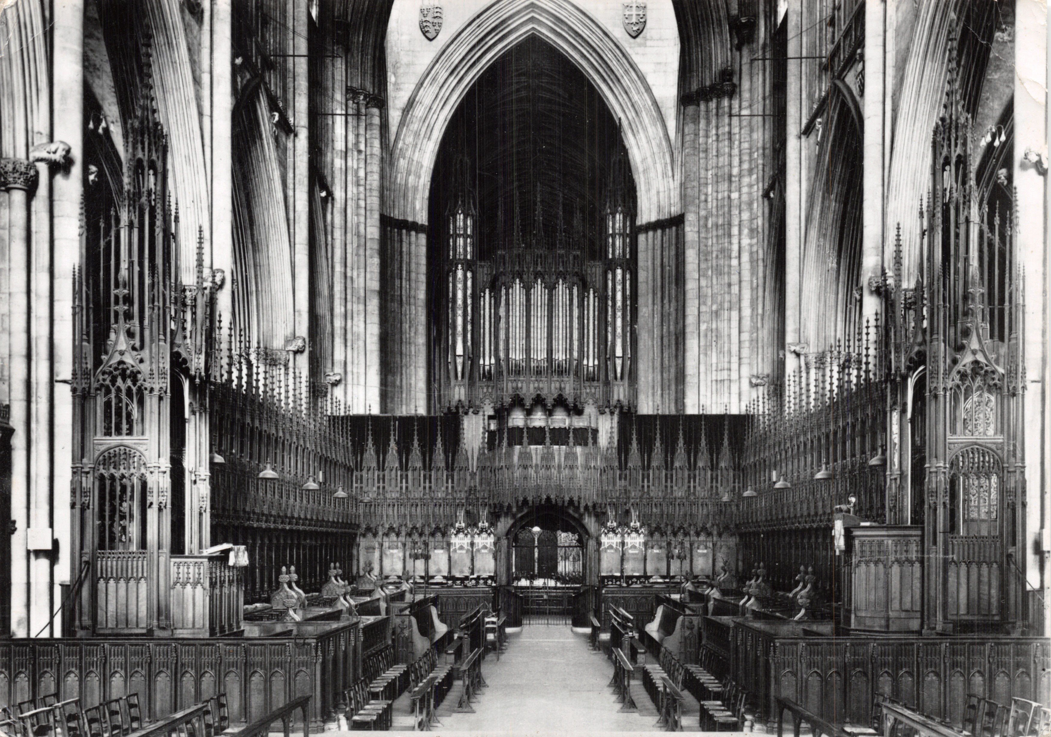 York Minster — interior view towards the west — publisher W. J. GREEN, no YRKMR-11