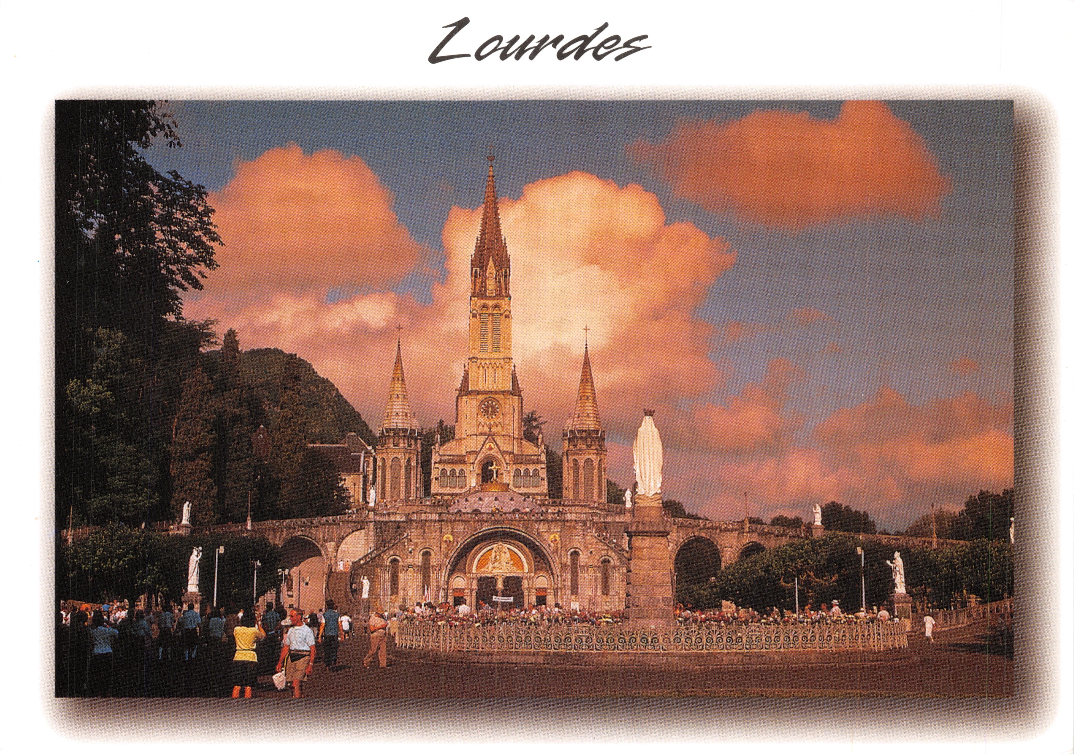 Lourdes — Basílica de Notre-Dame de la Compasión — Edición A. DOUCET