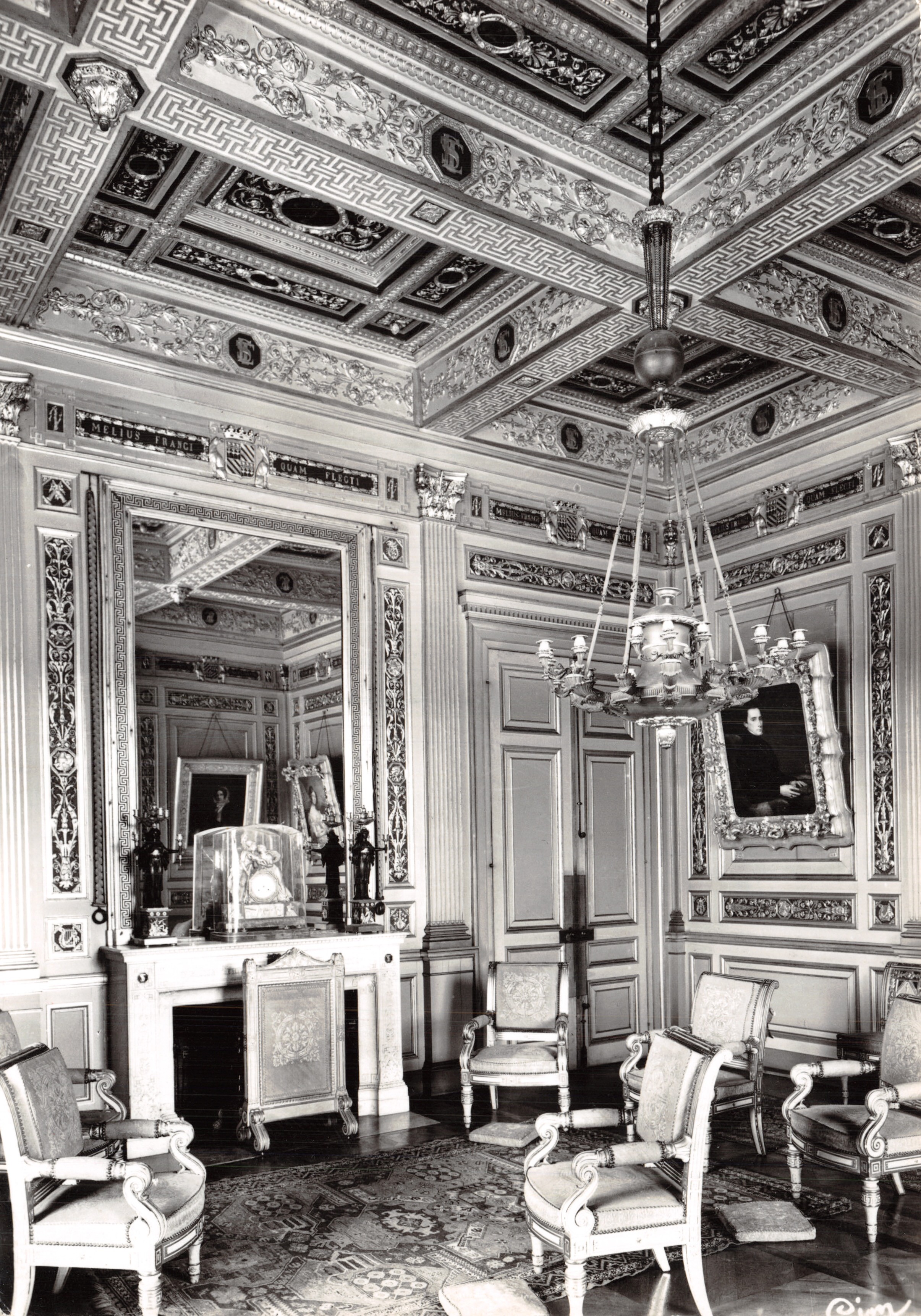 Castillo de Ancey - Salón azul o habitación del Rey Luis XIV — Habitación del Rey Luis XIV, oro antiguo, (89, Yonne) — Foto D. Thibislawsky — IMP. MACON
