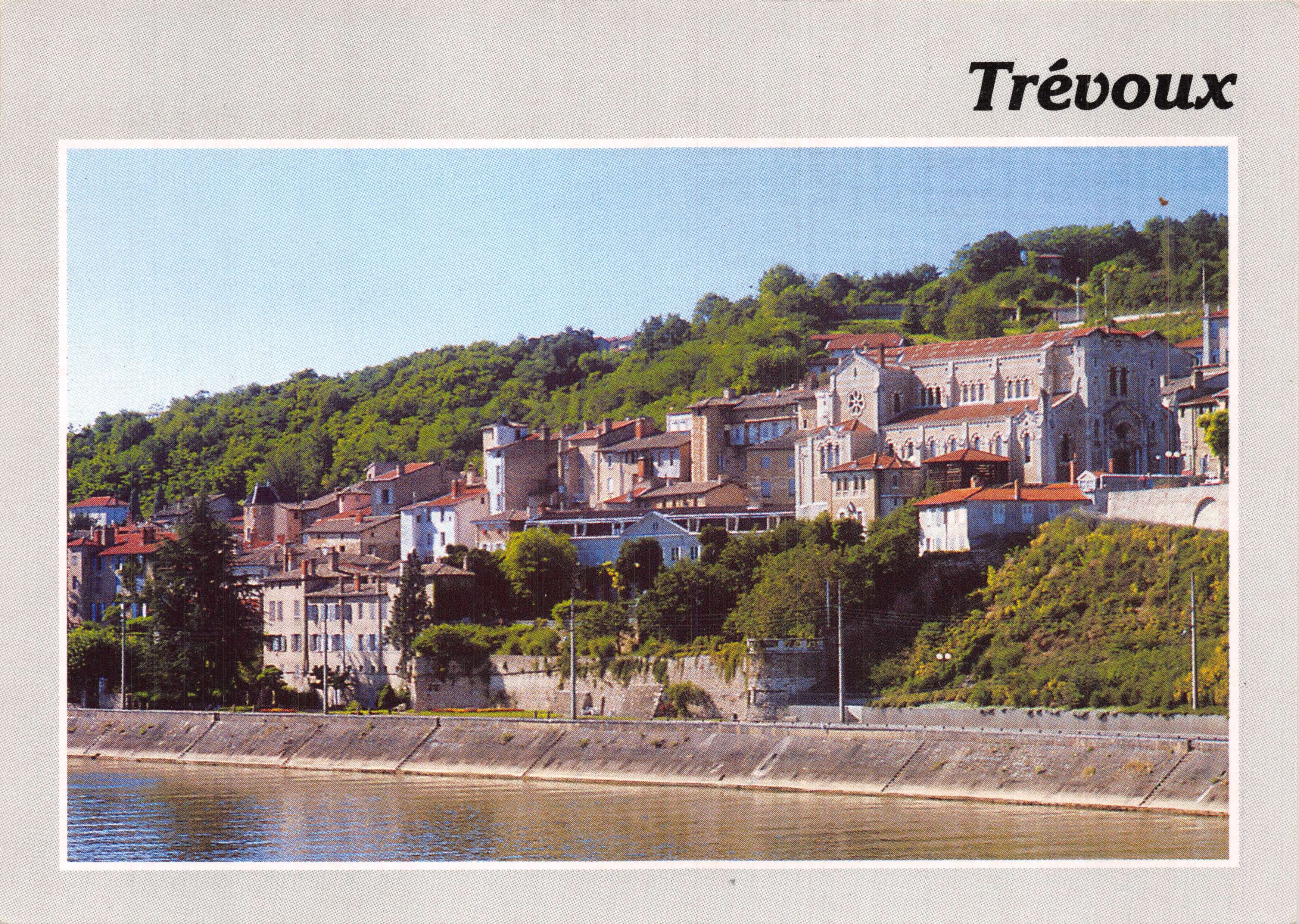 Trévoux — vista general del pueblo junto al agua — Editions et Impressions Combier / Mâcon, n.º C3 01427-0-0001