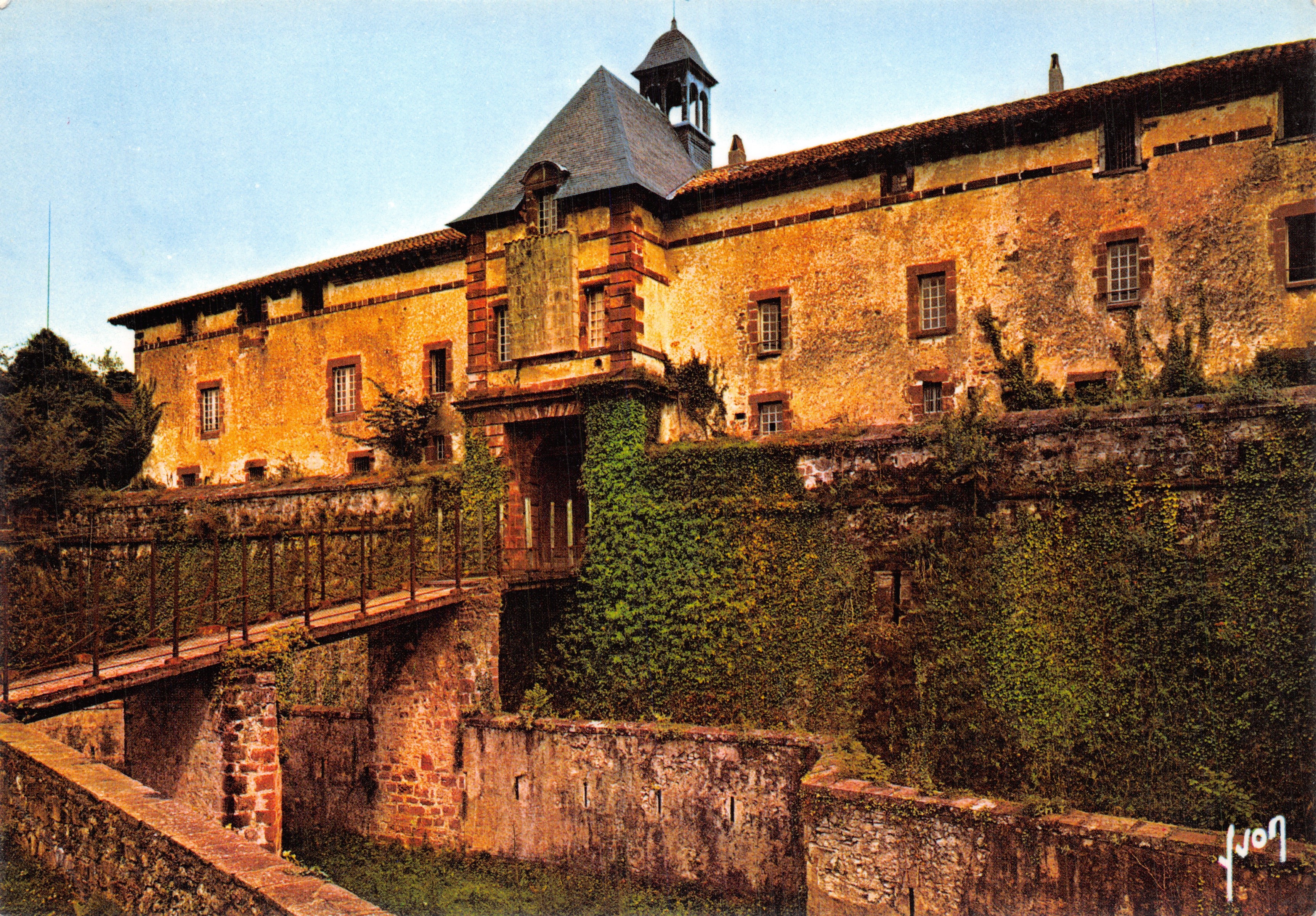 Twierdza — zbudowana przez Deuille, przebudowana przez Vaubana — Wydawnictwo Jean-Jaurès-94-Arcueil