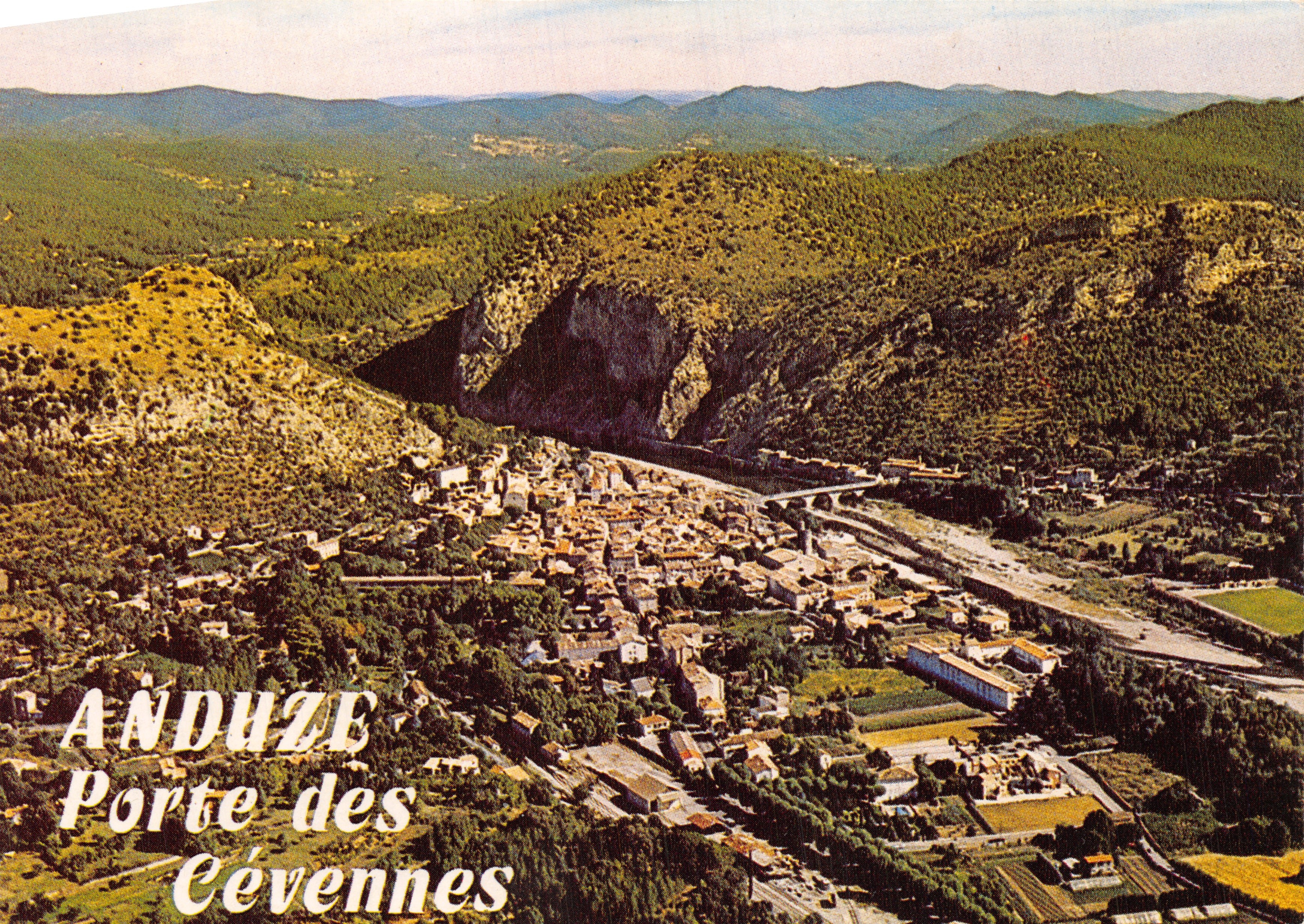 Anduze — Poort van de Cévennes — Editions S.M.D. Impressions Combier