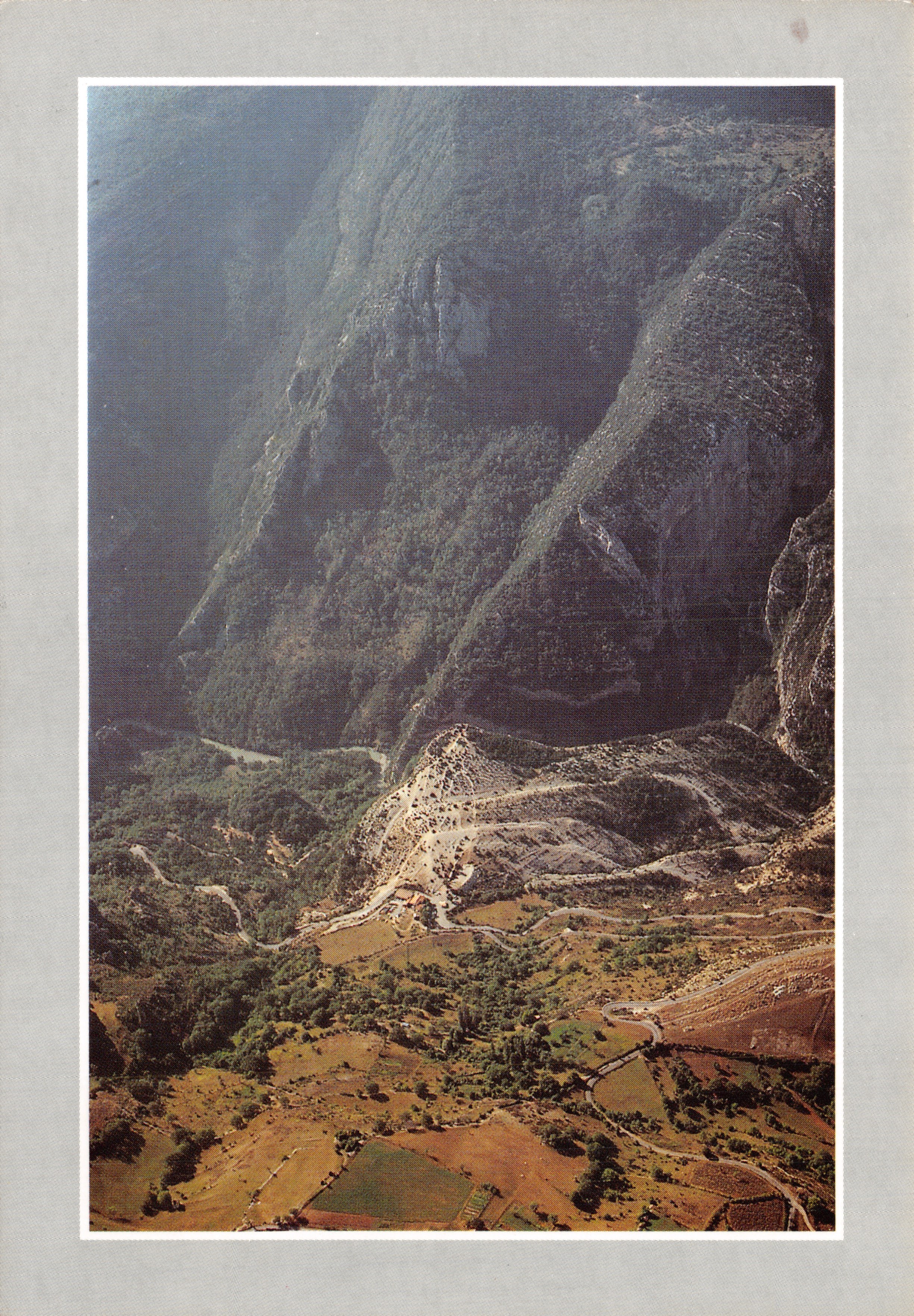 Grand Canyon van Verdon — luchtfoto — Le Point Sublime, uitgever ED. PO.DIFFUSION, nr. V 28