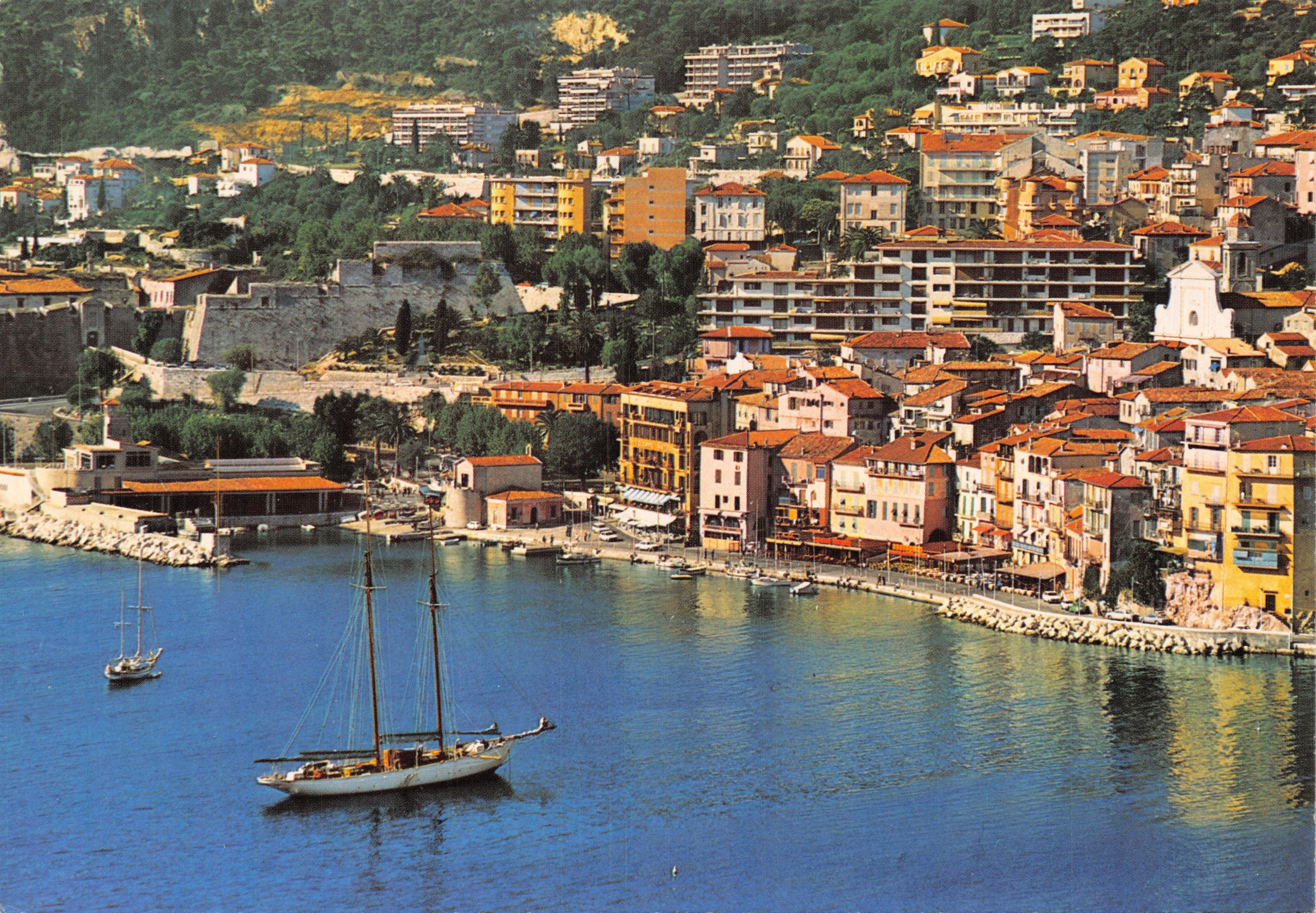 Villefranche-sur-Mer — Citadela y panorama — Litografía SEVEN Verona Italia, n° V 33