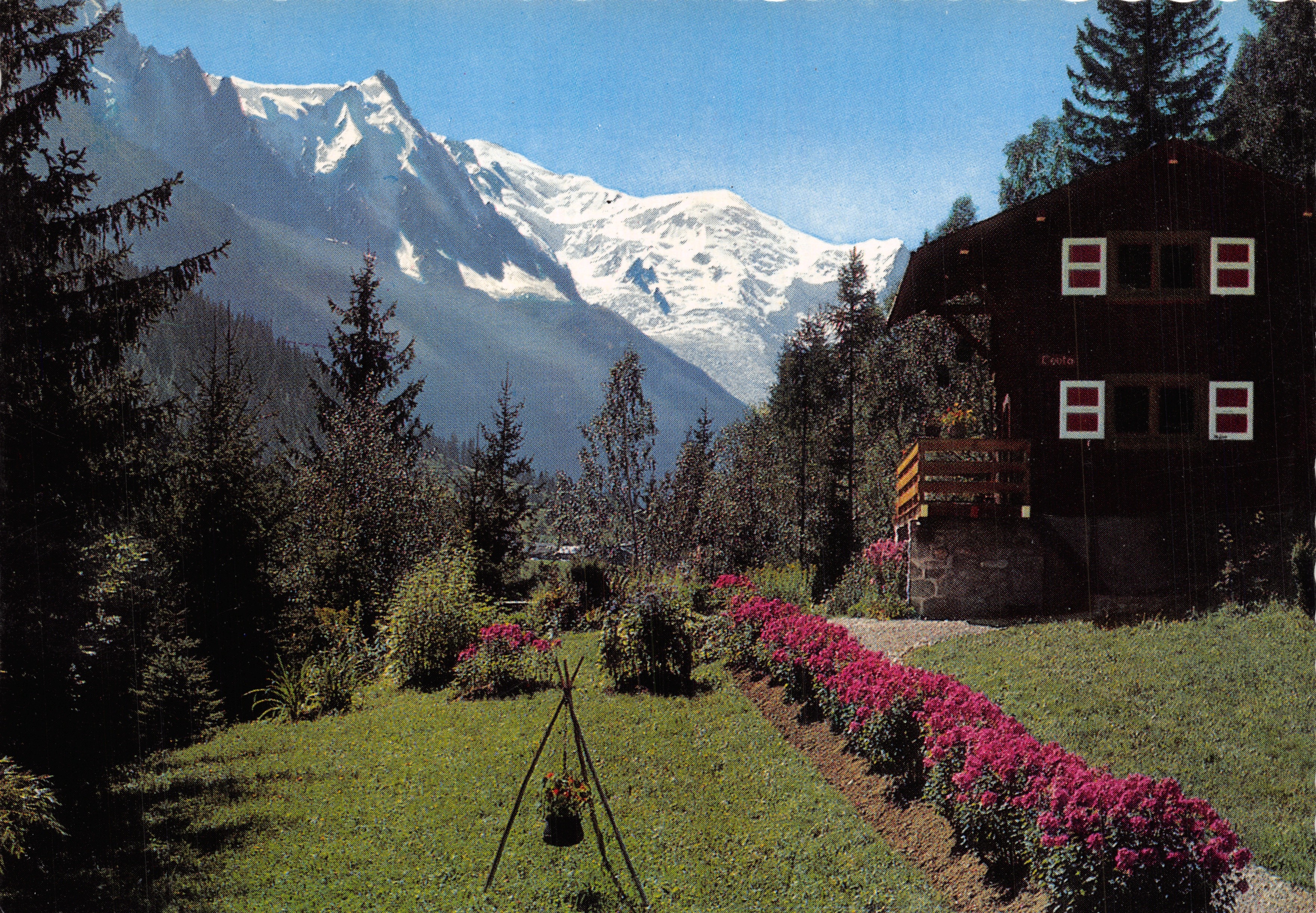 Chalet montano — di fronte all'Aiguille du Midi e al Massiccio del Mont-Blanc — Éditions JANSOL, Chambéry
