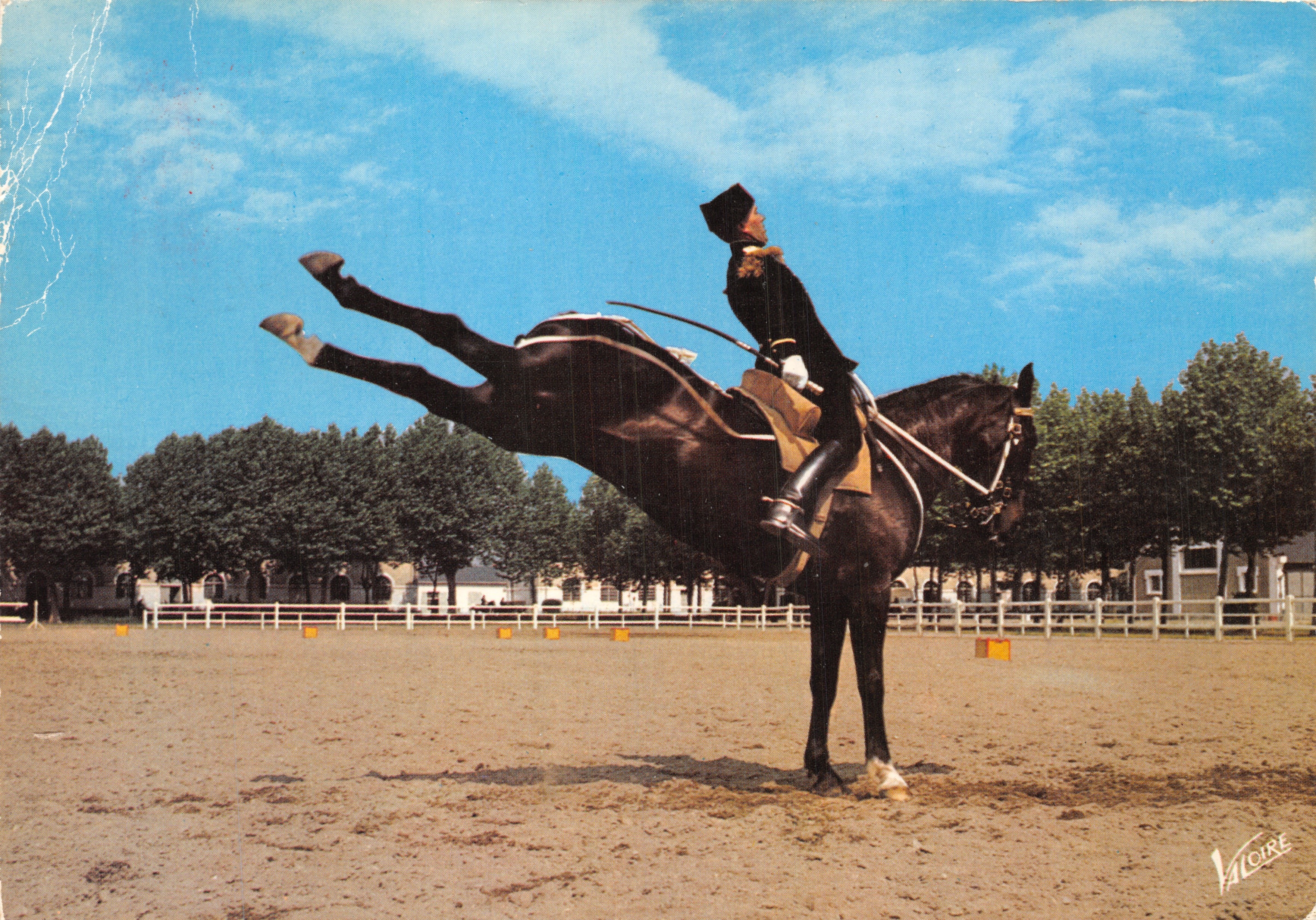 Un cavaliere che esegue un triplo salto — editore VALOIRE, n. 1° SET