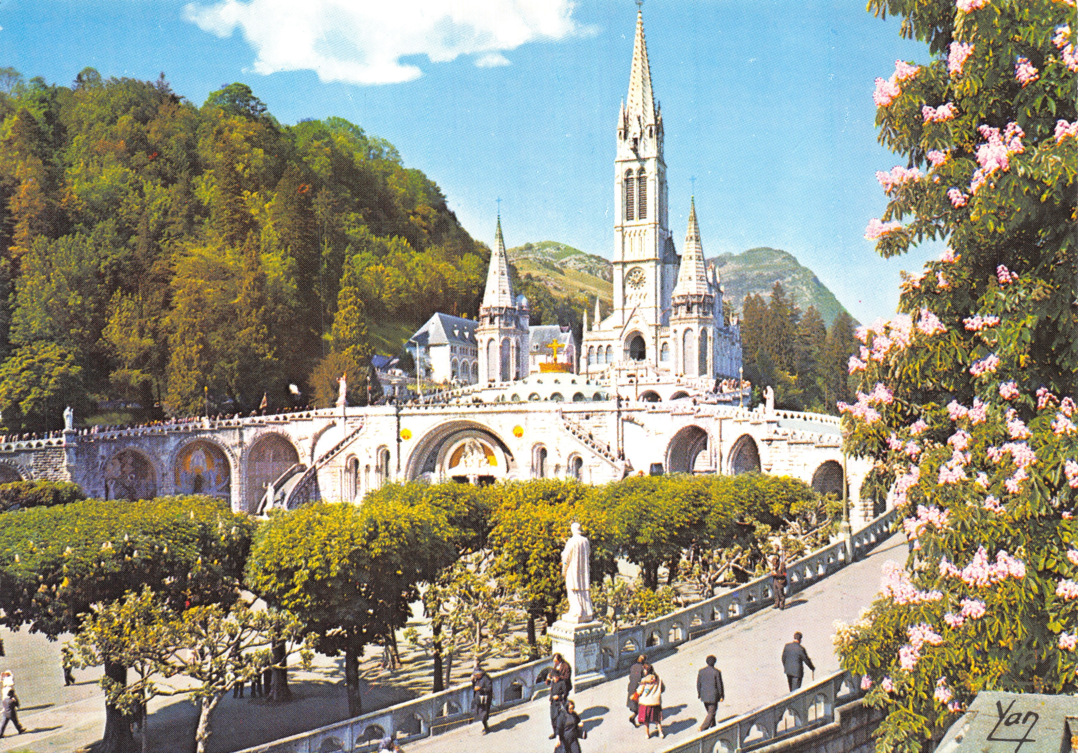 Lourdes — De Basiliek — Éditions P. CHAMBON, Collectie Frankrijk, nr. 39