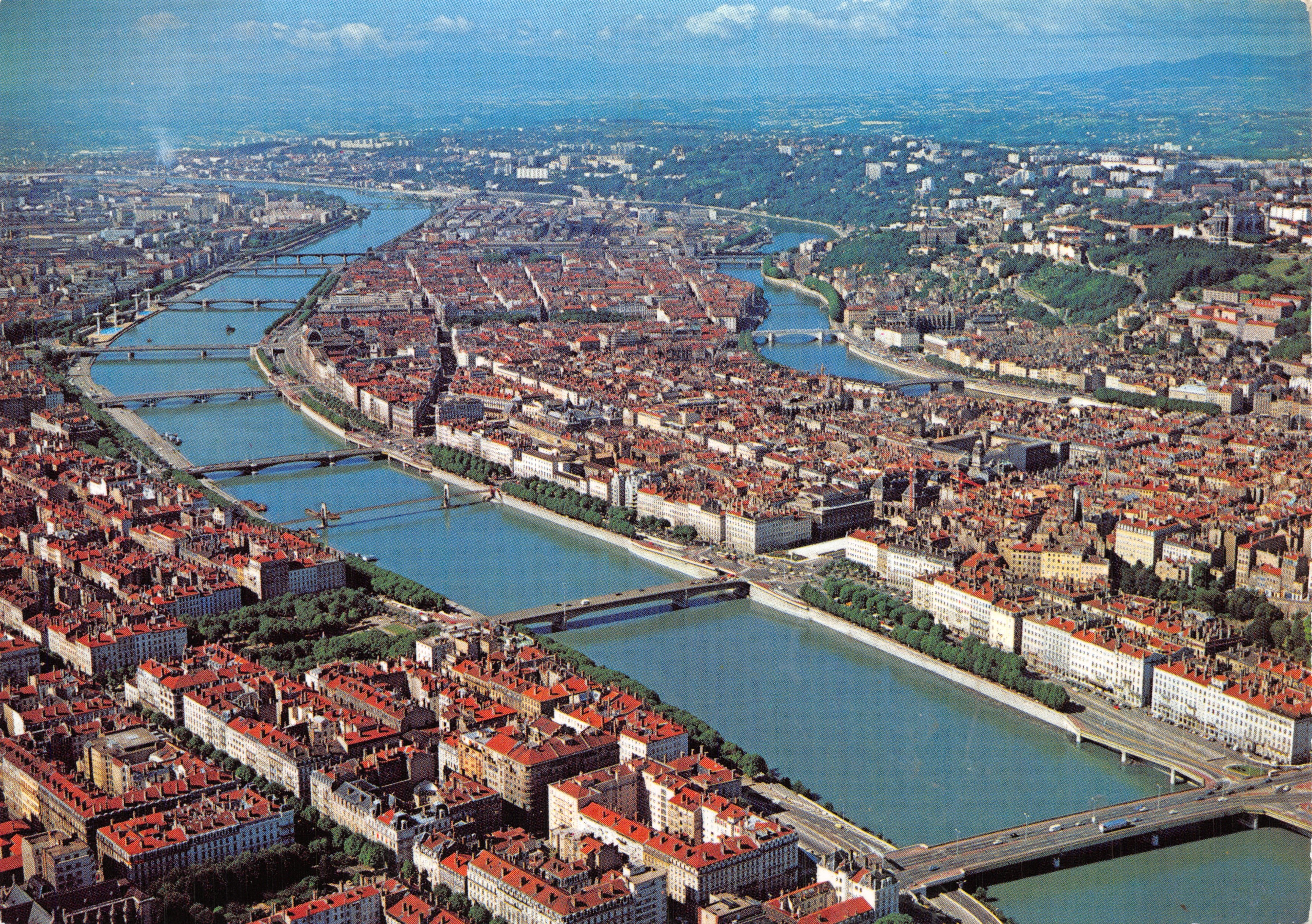 Lyon — luchtfoto met de Rhône en de Saône — Éditions LYONCOLOR, nr. R. 472