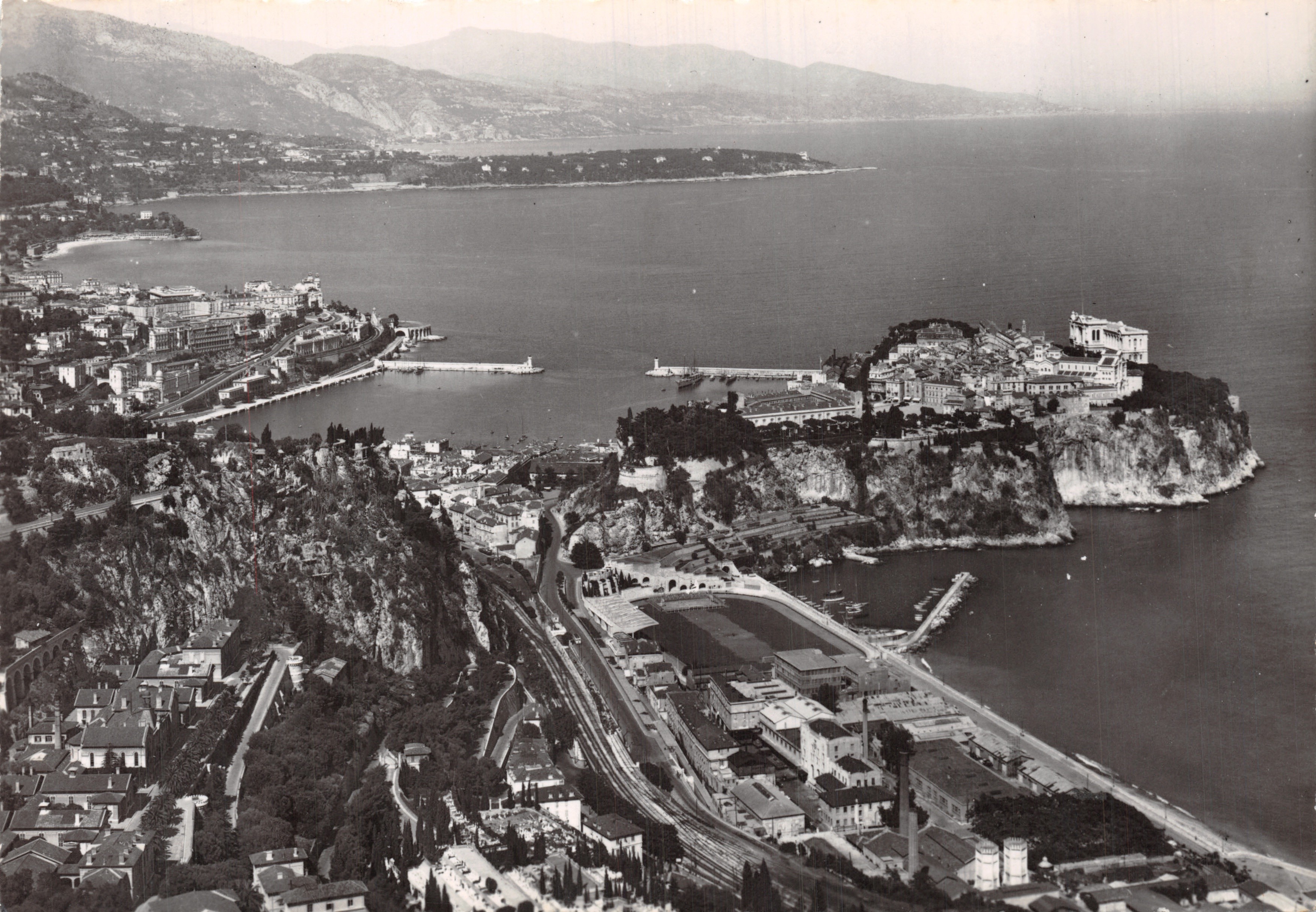 Panoramica generale del Principato di Monaco, Cap-Martin e la Riviera italiana — Éditions Rella, Nice