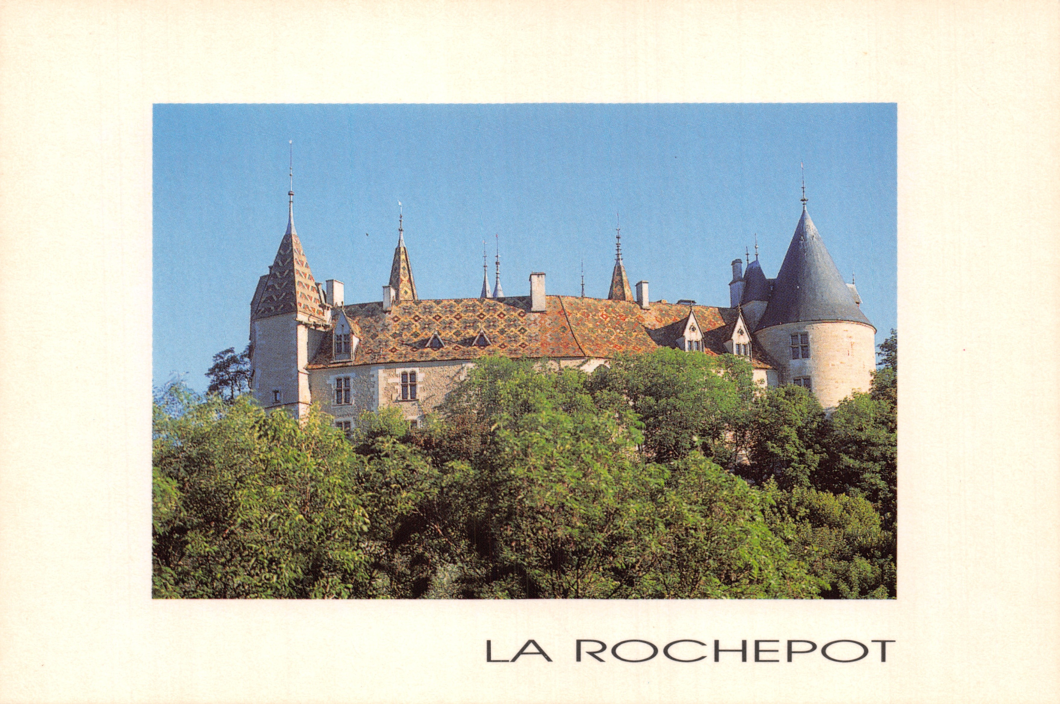 Castello di La Rochepot — vista panoramica — Editions Voyages