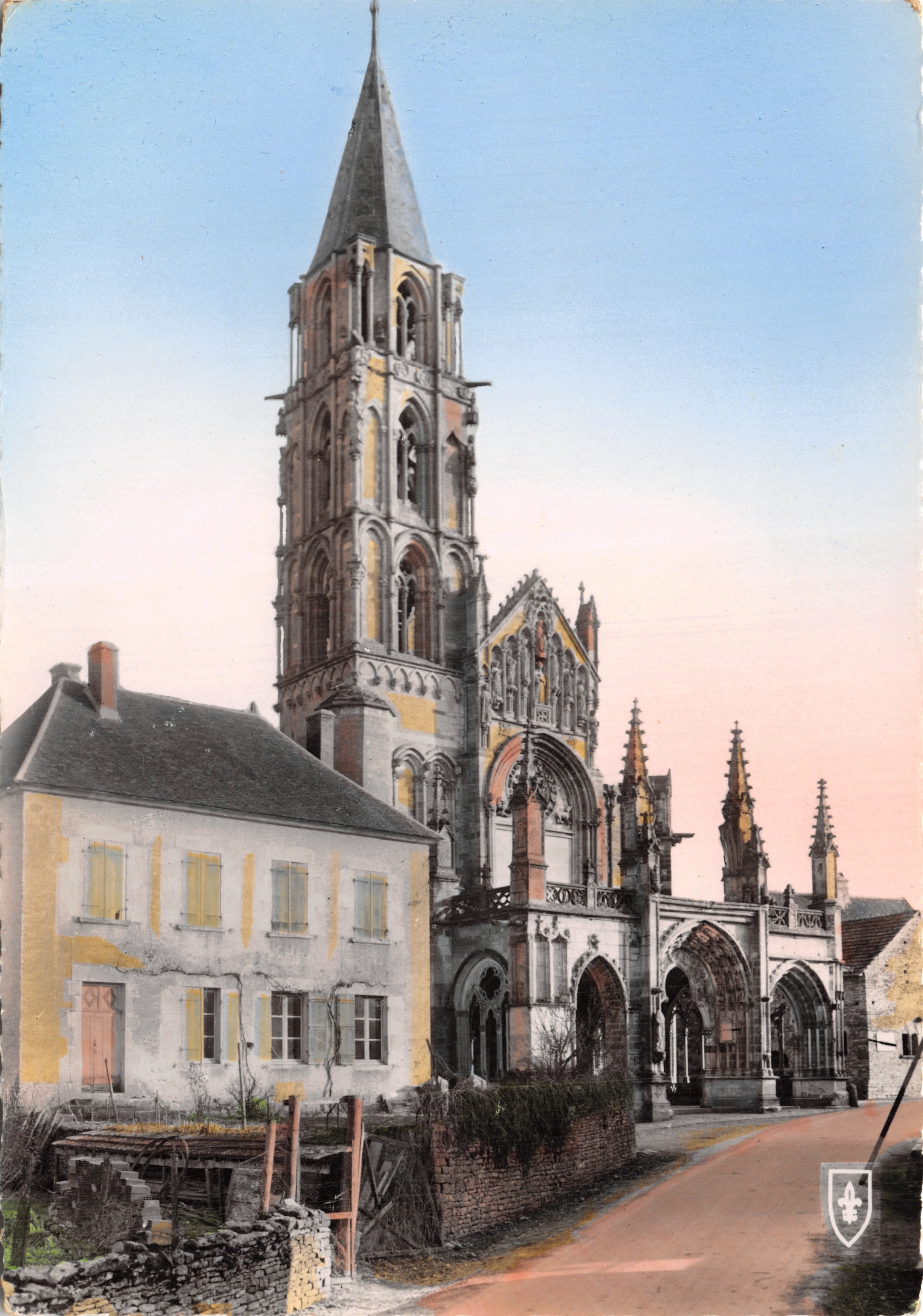 Saint-Père — Kerk van de 12e eeuw — Éditions du LYS, Souvigny (Allier)