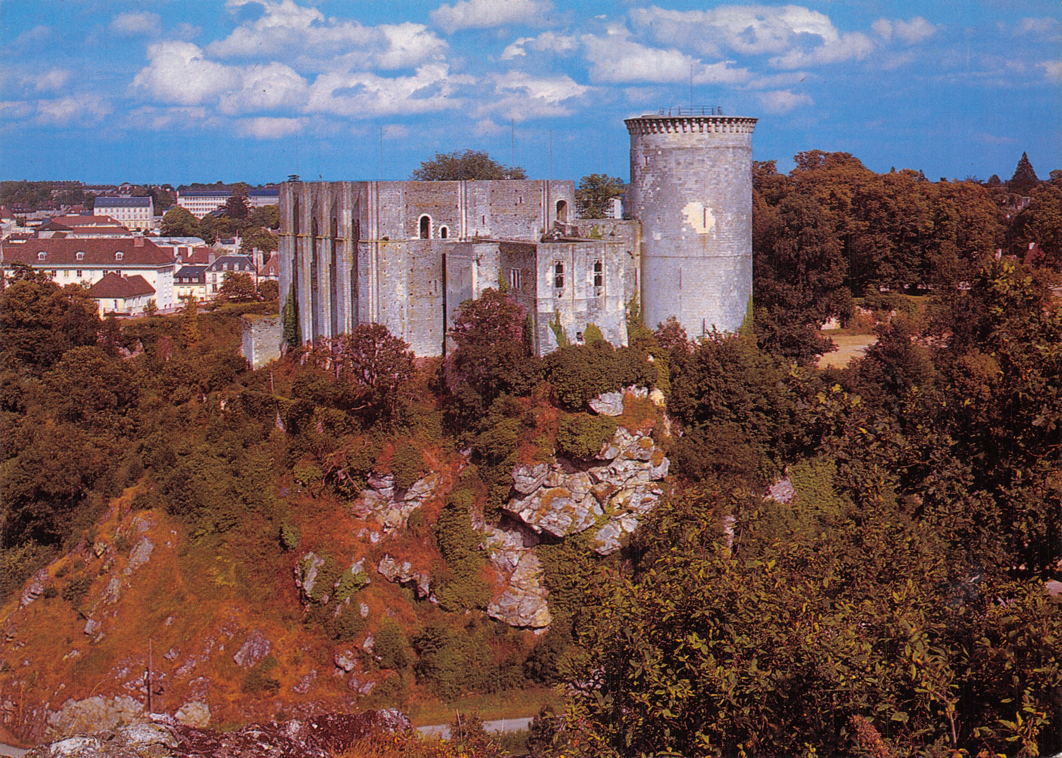 Castillo de Falaise — ruinas sobre un promontorio rocoso — editorial ARTAUD Frères, n.º XR 154