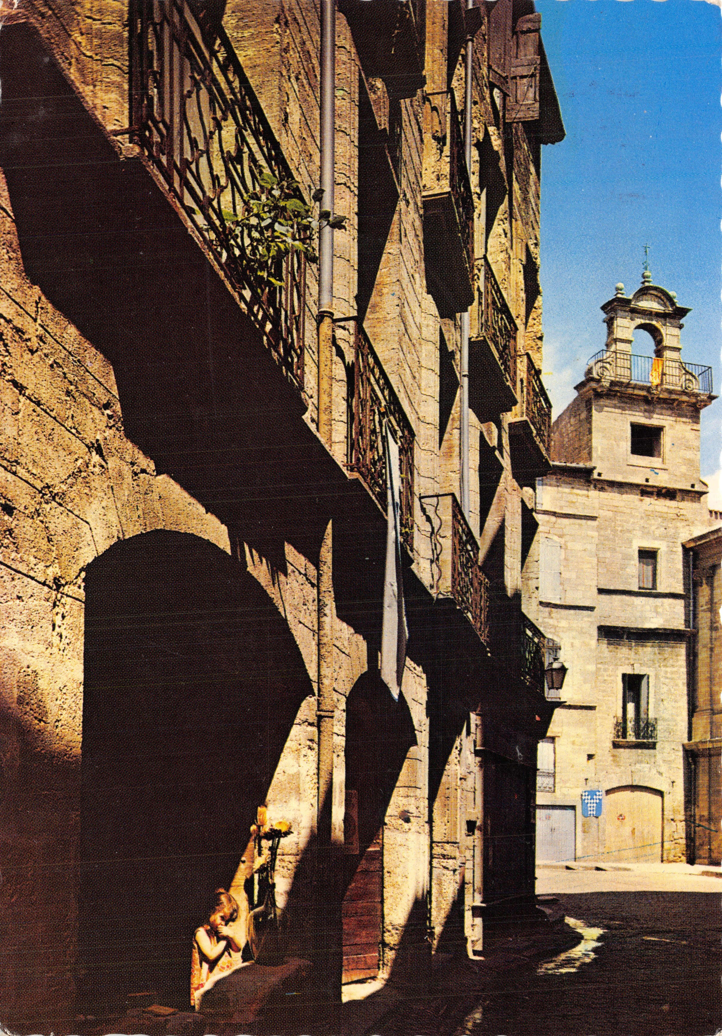 Pézenas — Bell tower of the old consular house — Editions « La Cigogne »