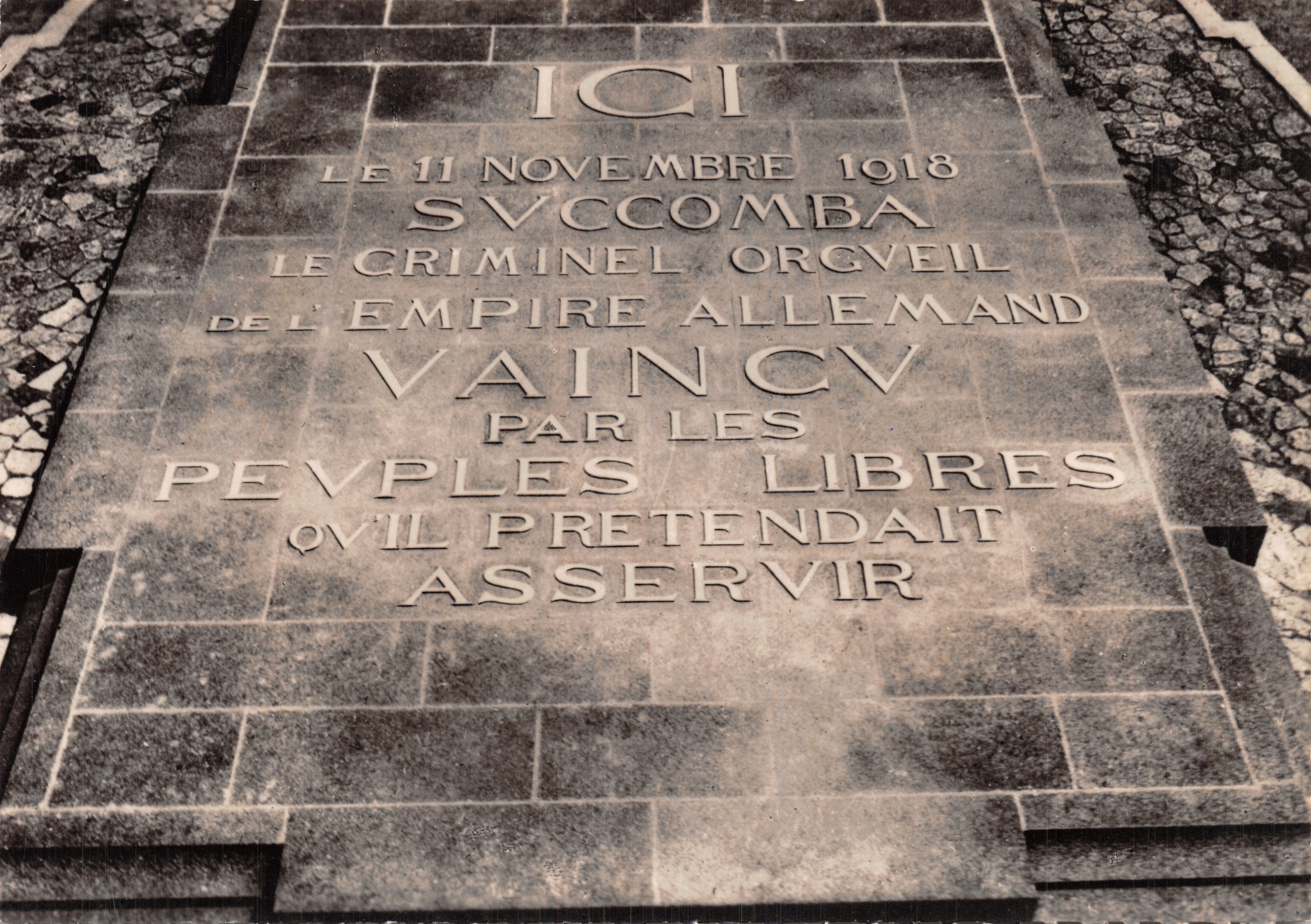 Dalle commémorative de l'Armistice — Forêt de Compiègne — éditeur Clairière de l'Armistice