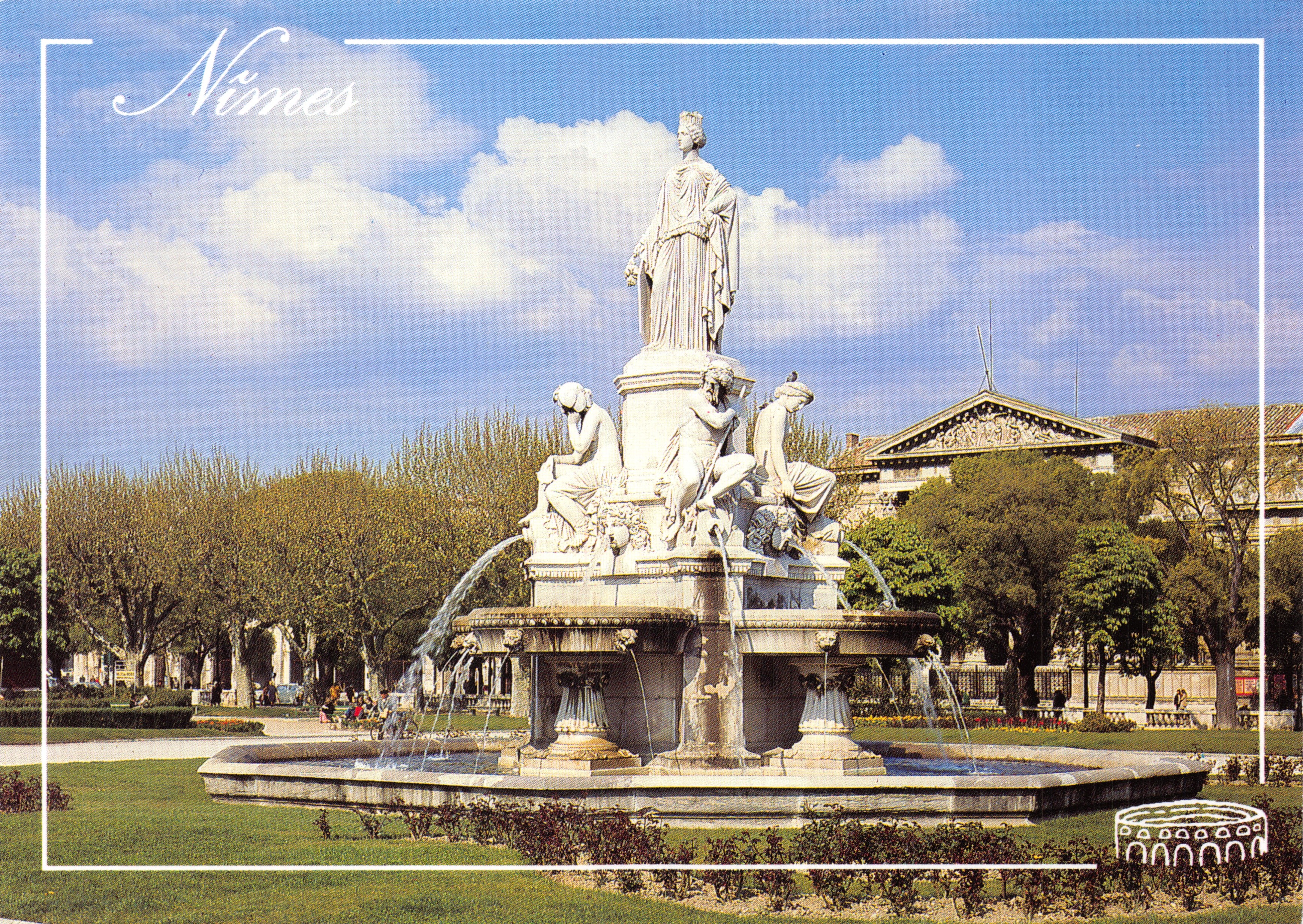Nîmes — Fontein Pradier — Edities AZUR