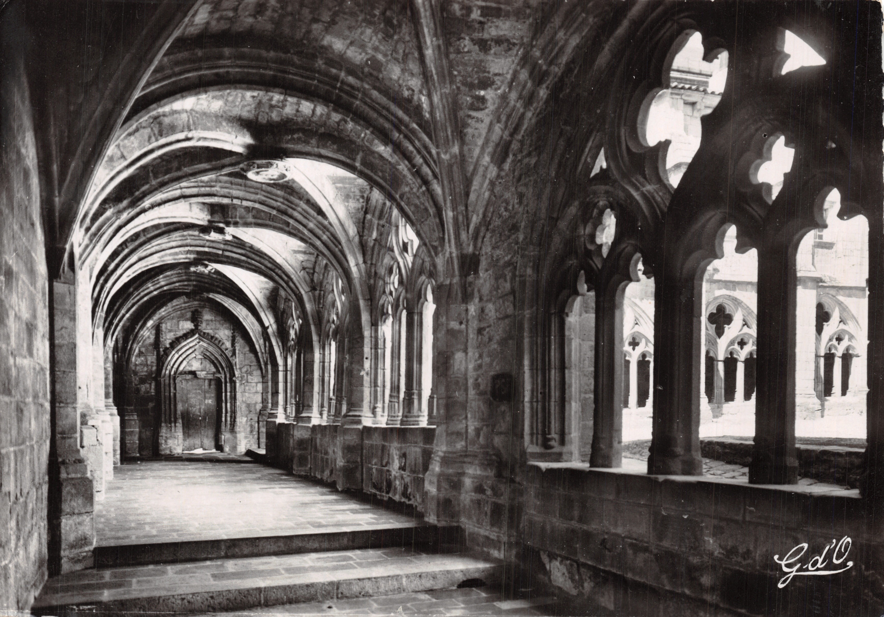 Cloître di Chaise-Dieu — editore G.d'O, n. 579