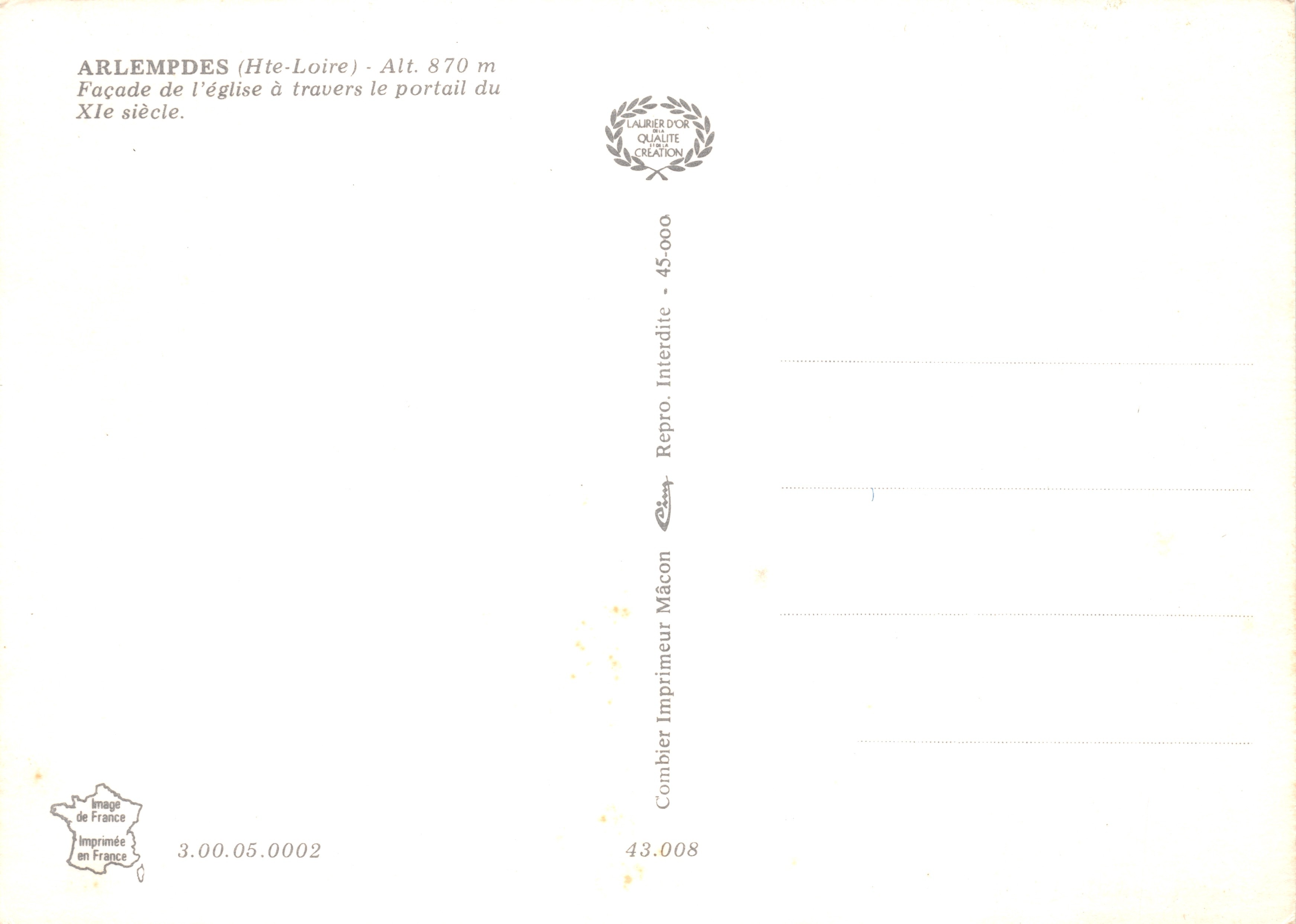 Arlempdes (Haute-Loire) — Vista de la fachada de la iglesia a través del portal del siglo XIX — Imprimerie Combier, Mâcon — Reverso