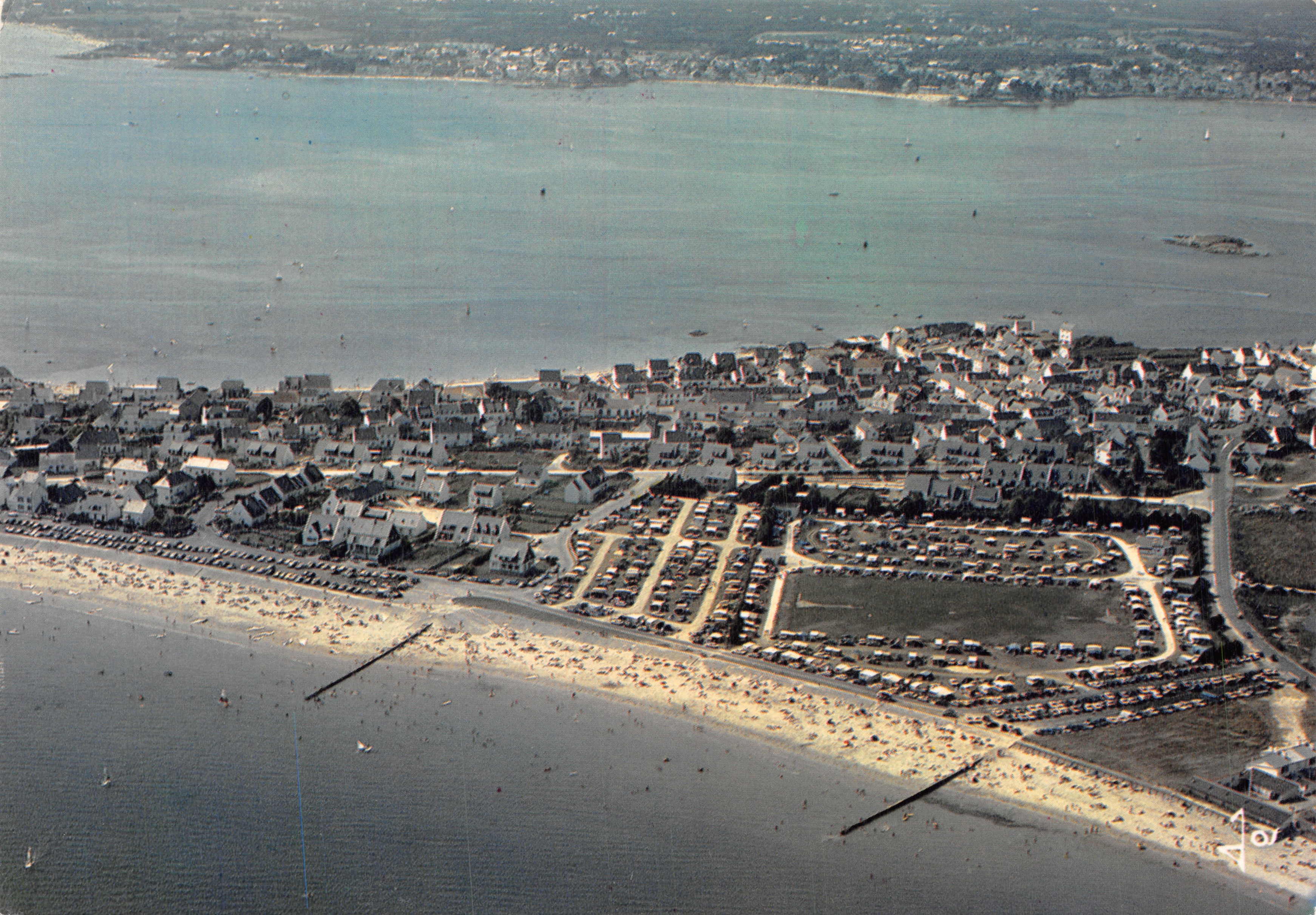 Gavres — luftige Ansicht der Strand und des Campingplatzes — Éditions d'Art Jos