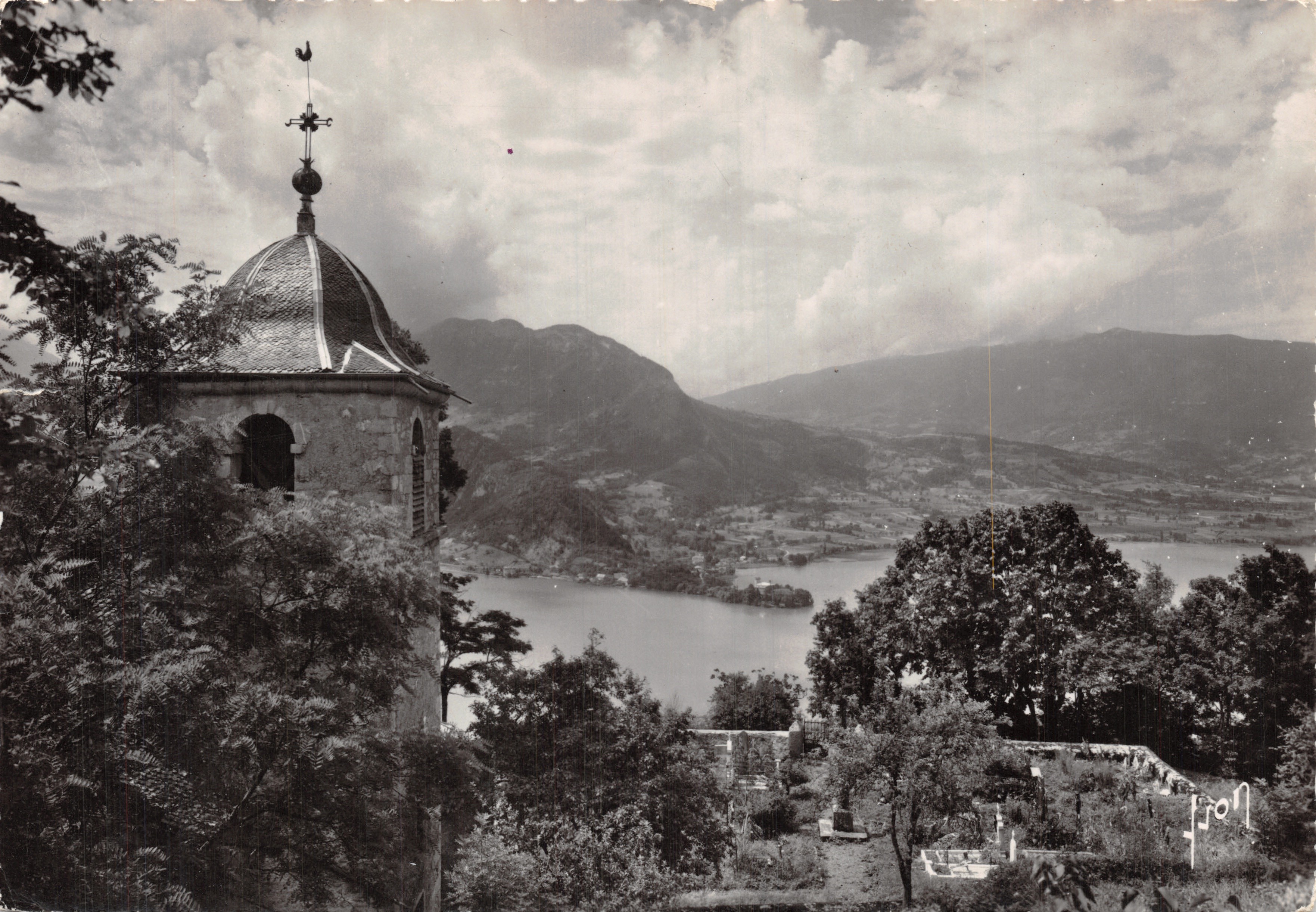 Lago d'Annecy — vista dal Monastero con il lago e il Semnoz — Les Editions d'Art Lyon