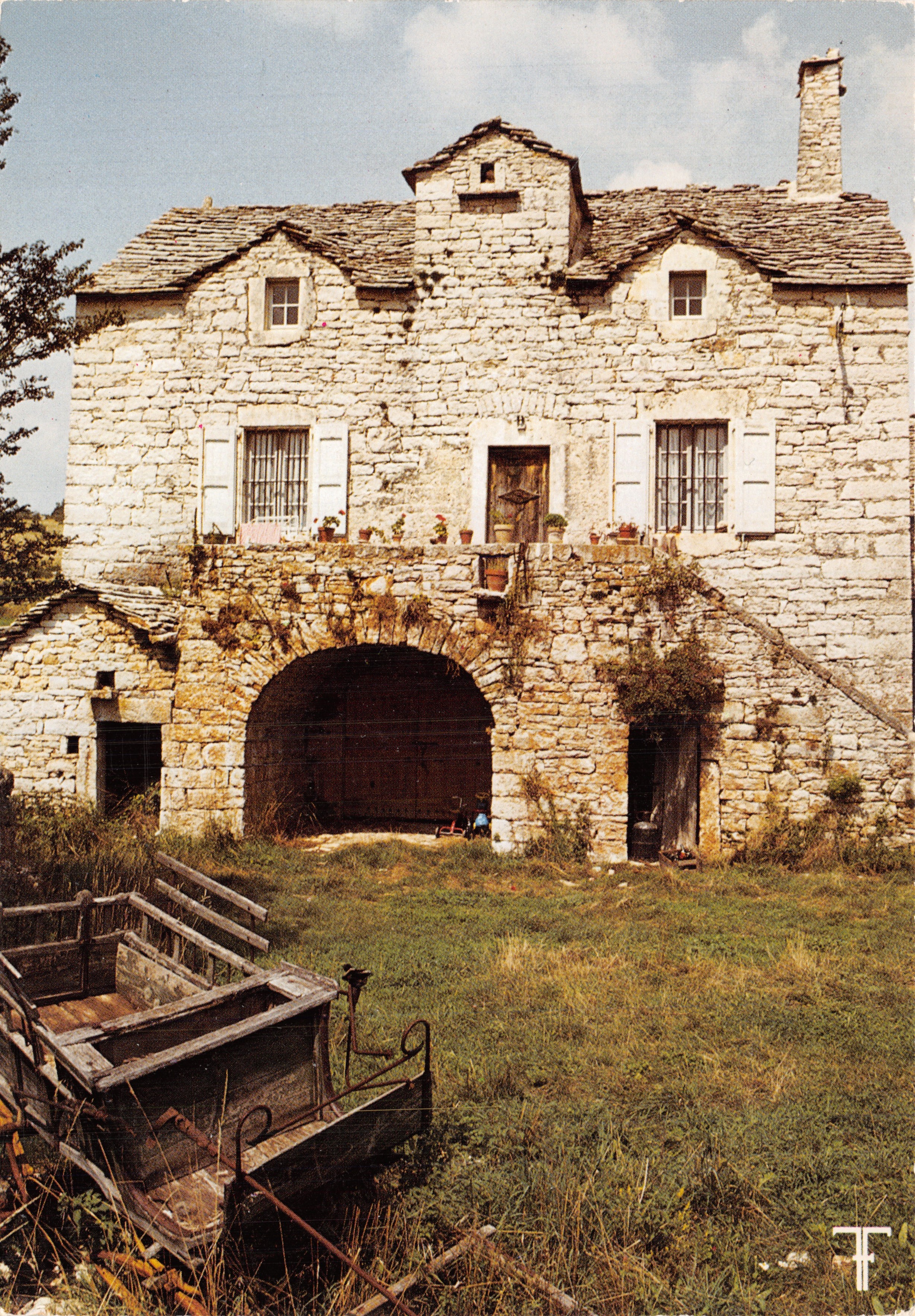 Causse Méjean — Splendeur de l'architecture rurale ; Trois voûtes superposées — Éditions des Septfonts