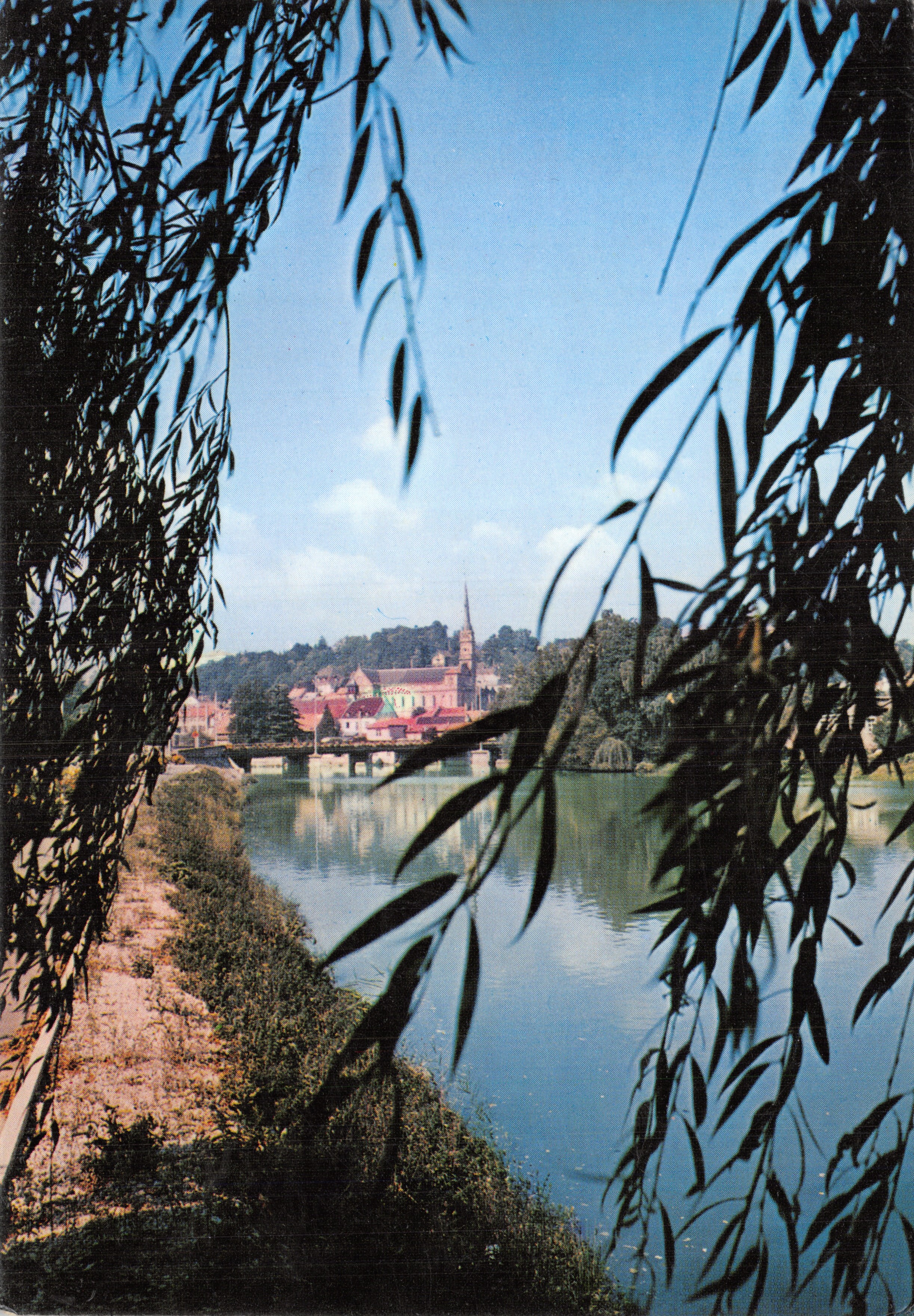 Montbéliard — vue sur les rives de l'Allan — Éditions Guy Janin
