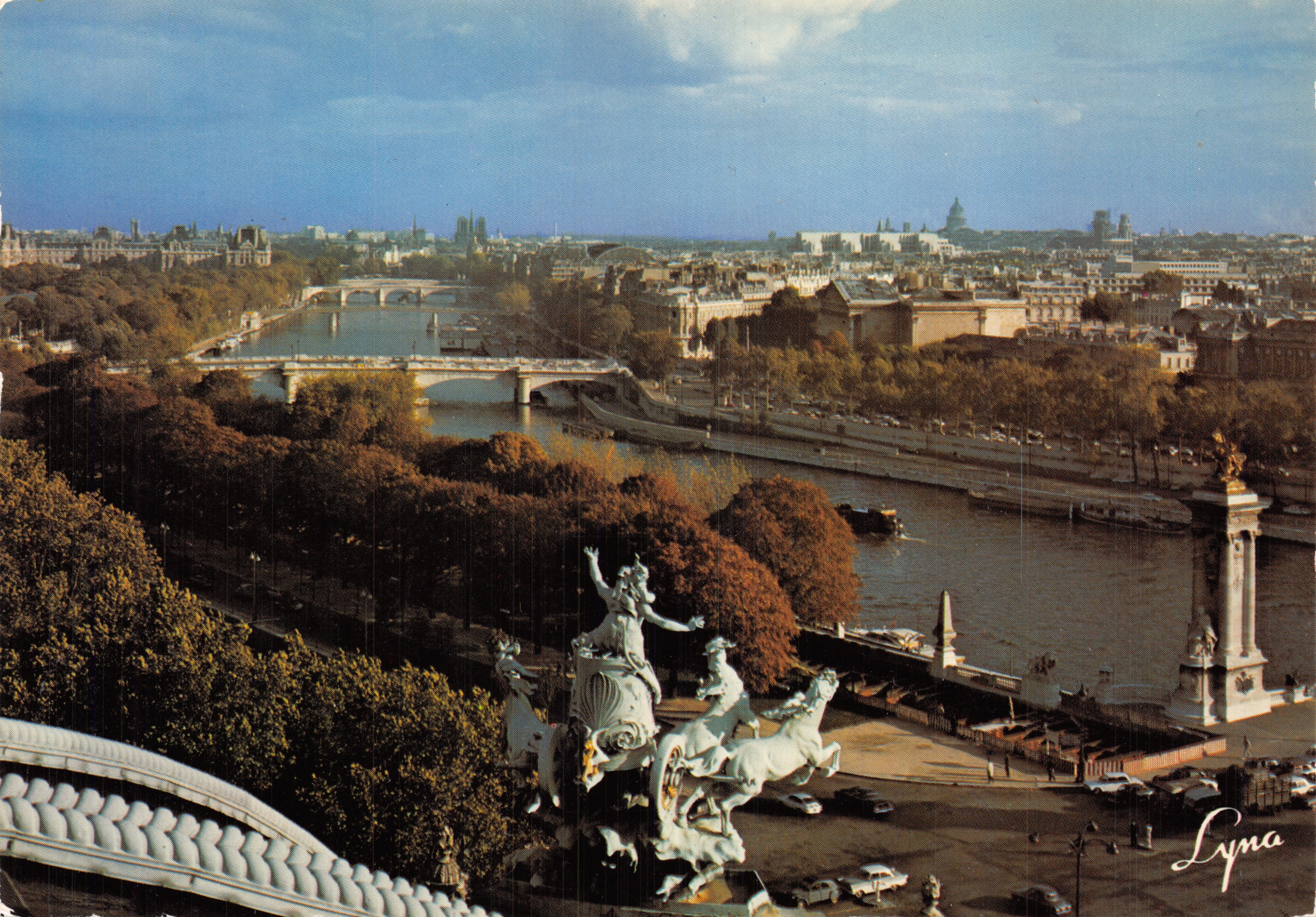 Vue générale sur la Seine depuis le Grand Palais — éditeur LYNNA, n° 1381