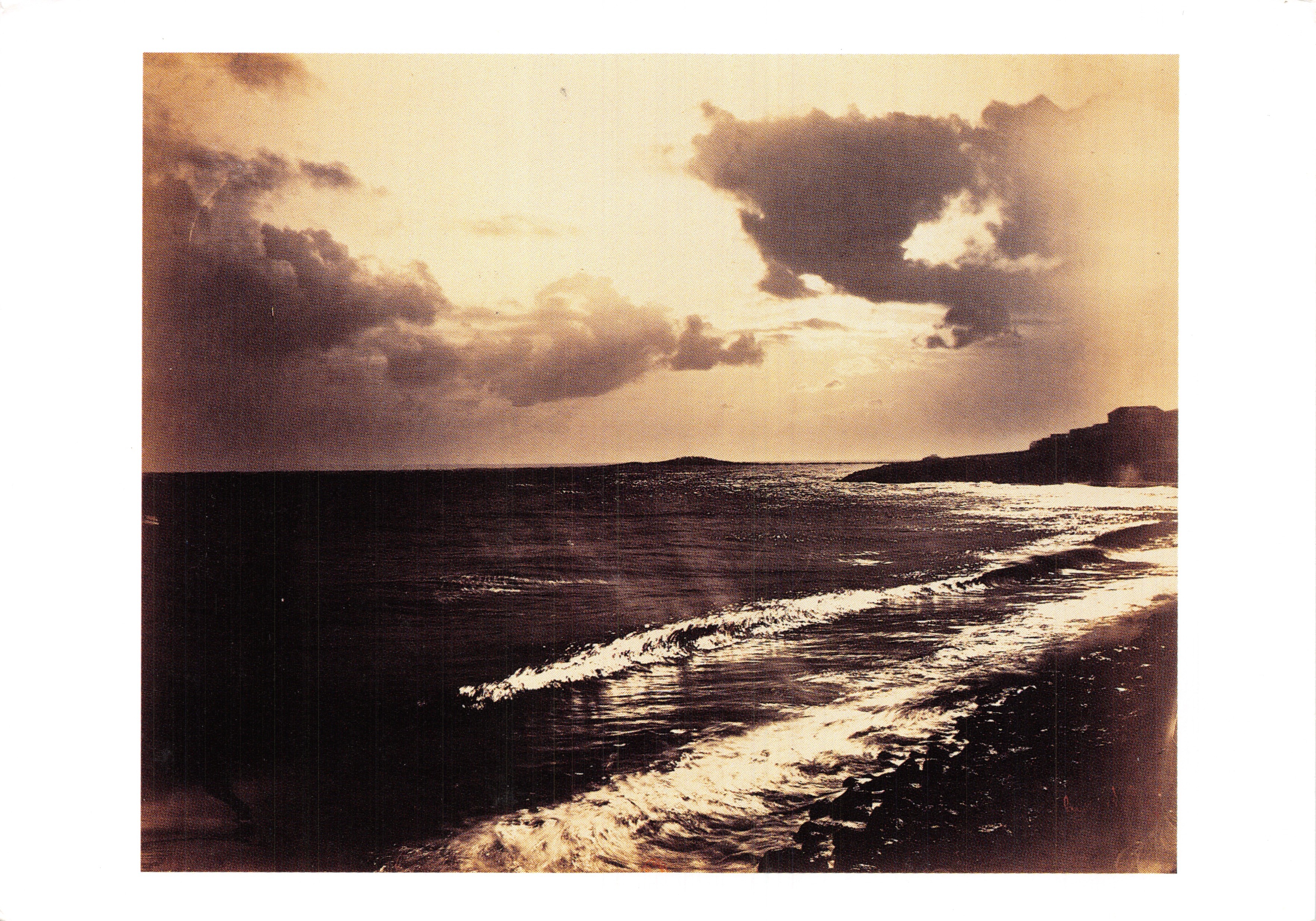 Grande lame - Méditerranée — photographie de Gustave Le Gray, négatif sur verre au collodion, 1857 — Imprimé par IMP Graphic – CP 0218