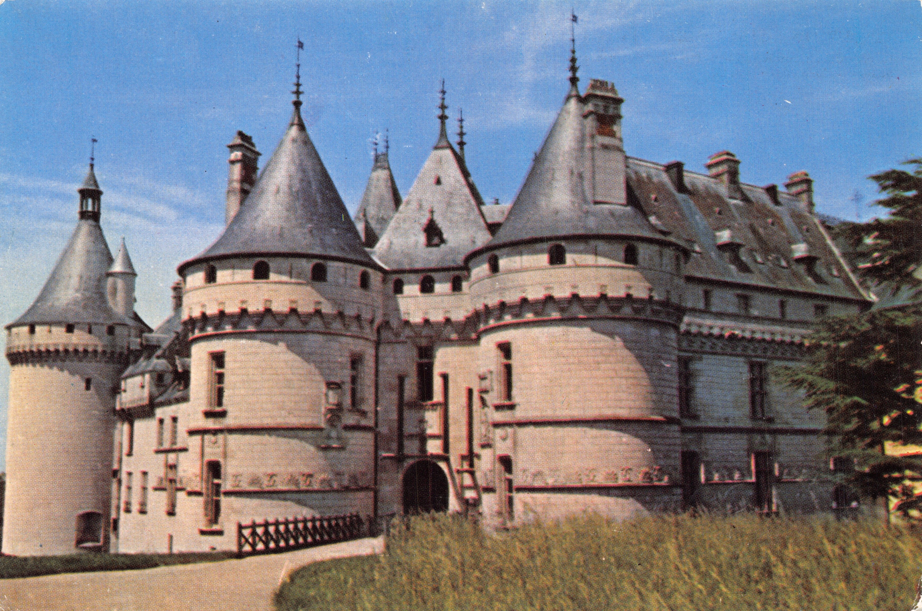 Chaumont-sur-Loire — Château, vue sud-est — éditeur Caisse nationale des monuments historiques, Paris, Réf. C. 26