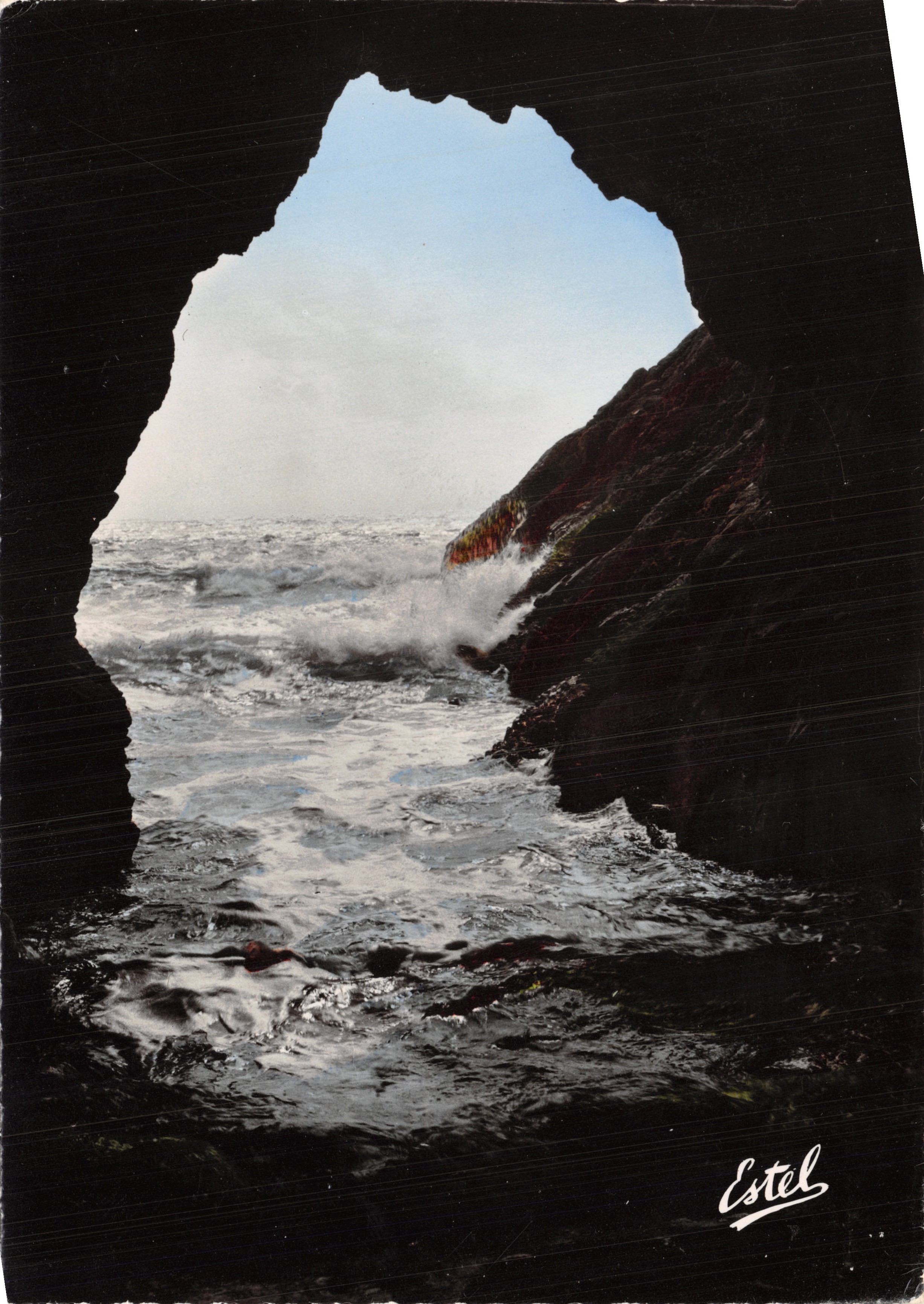 Grotte des Korrigans — vue depuis l'intérieur — Estel