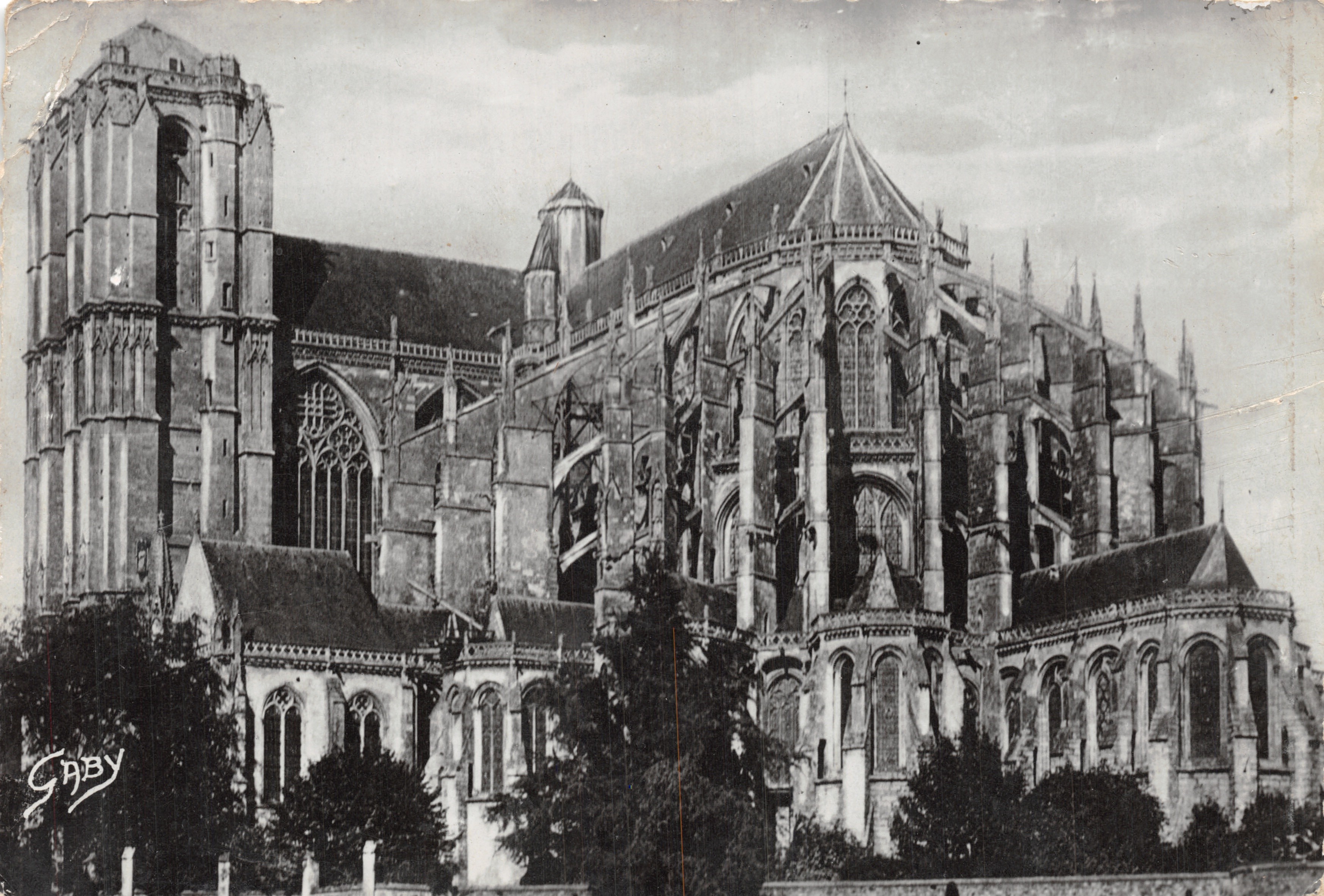 Le Mans - De Kathedraal — uitzicht op de gevel en toren, uitgever G. ARTAUD, Nantes