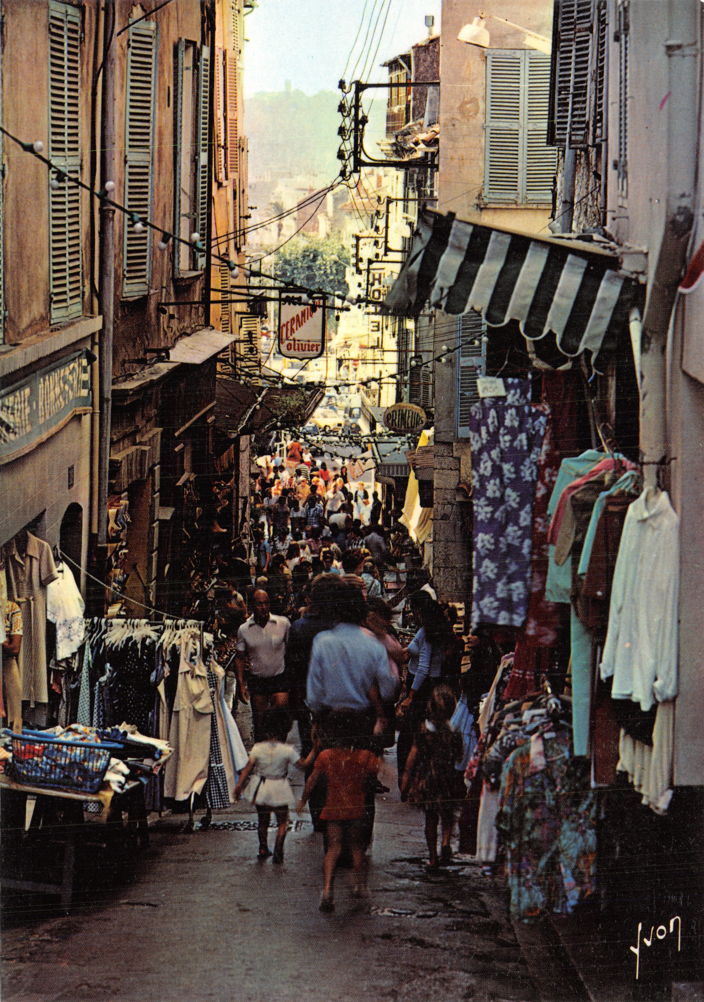 Marché animé — rue commerçante à Marseille — éditeur F. VON
