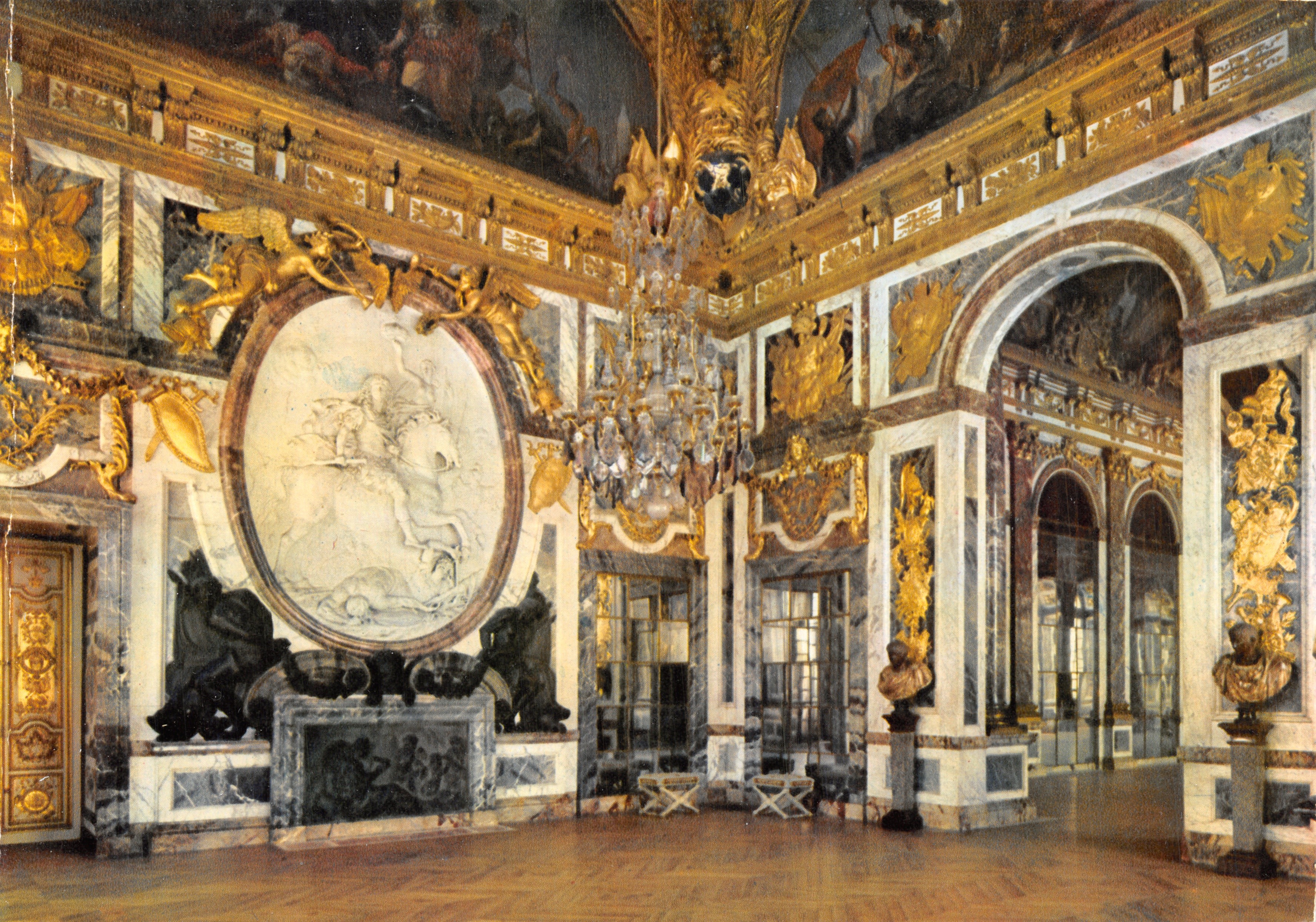 Salón de la Guerra — Palacio de Versalles — Éditions ÉPIC, Paris