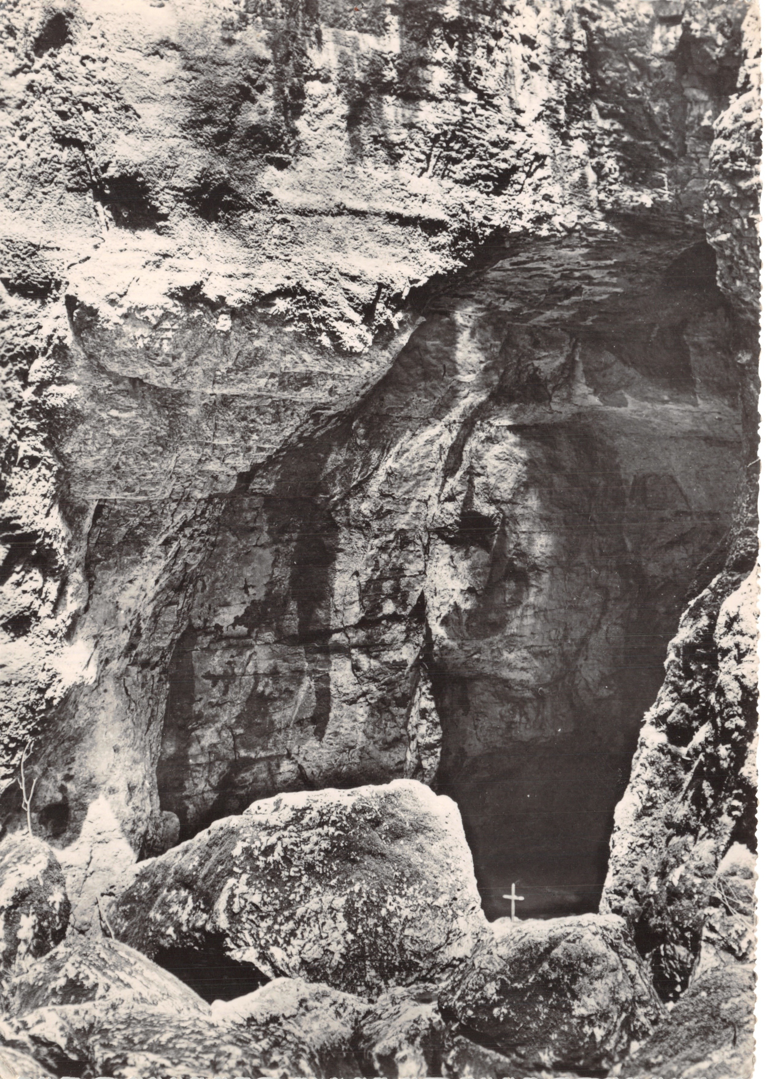 Grot — binnenkant — Imprimerie Bourgeois, Chalon-sur-Saône