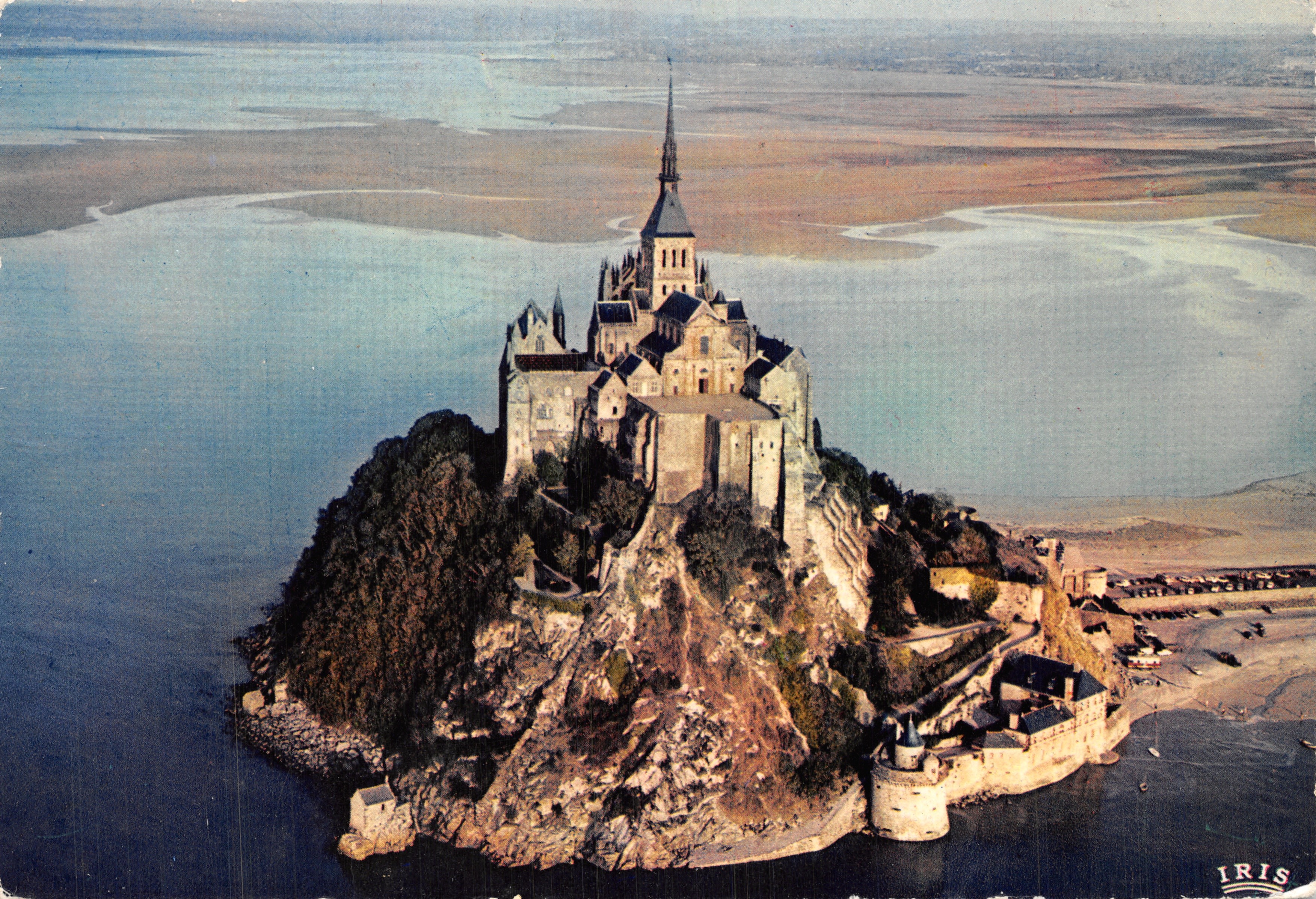 Mont Saint-Michel — vue aérienne — éditeur IRIS