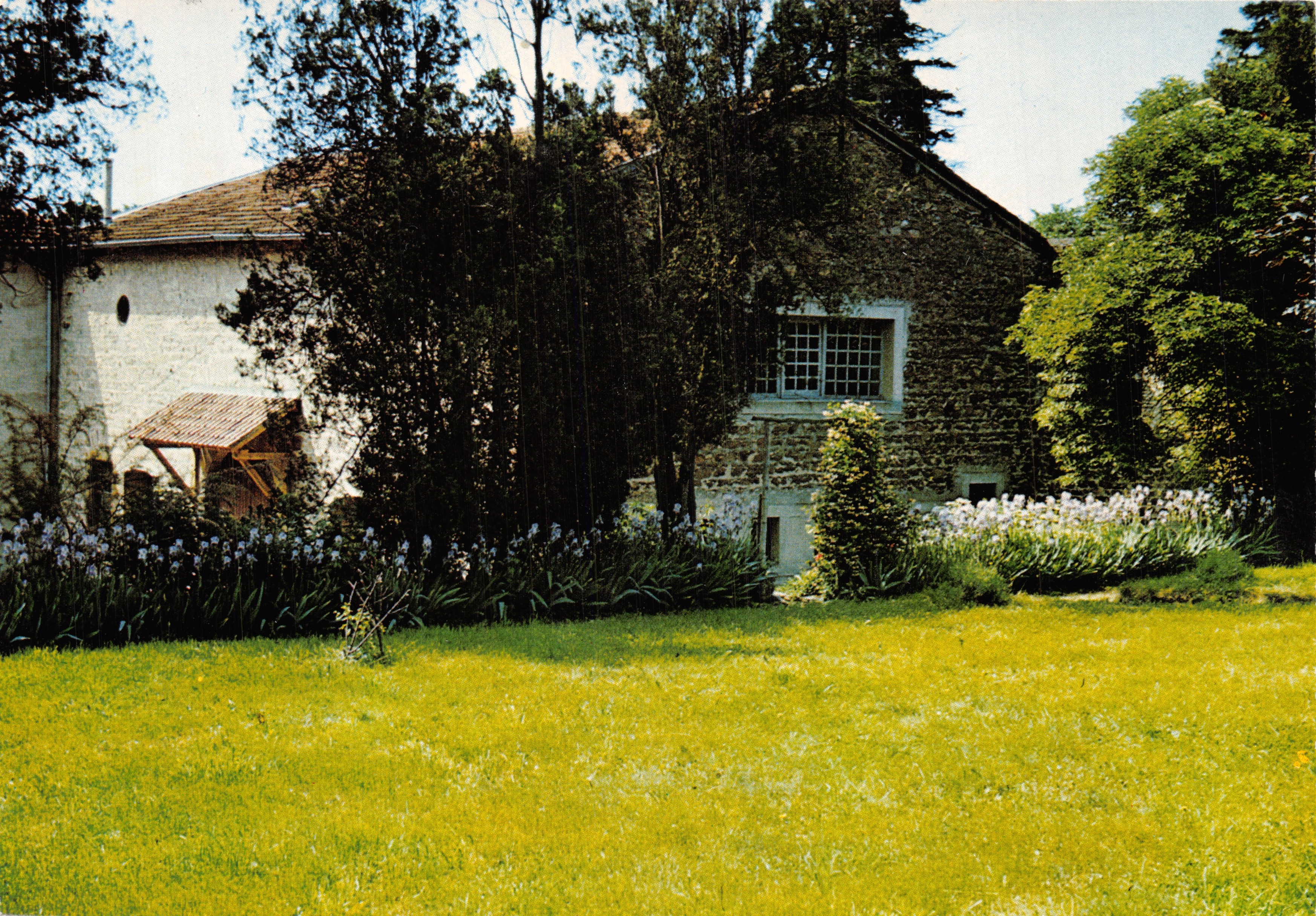 Abbaye de Pradines — 'La Vigne', Maison d'Accueil, La Grange-Marie et le Parc — Éditions des Ateliers de l'Abbaye de Pradines