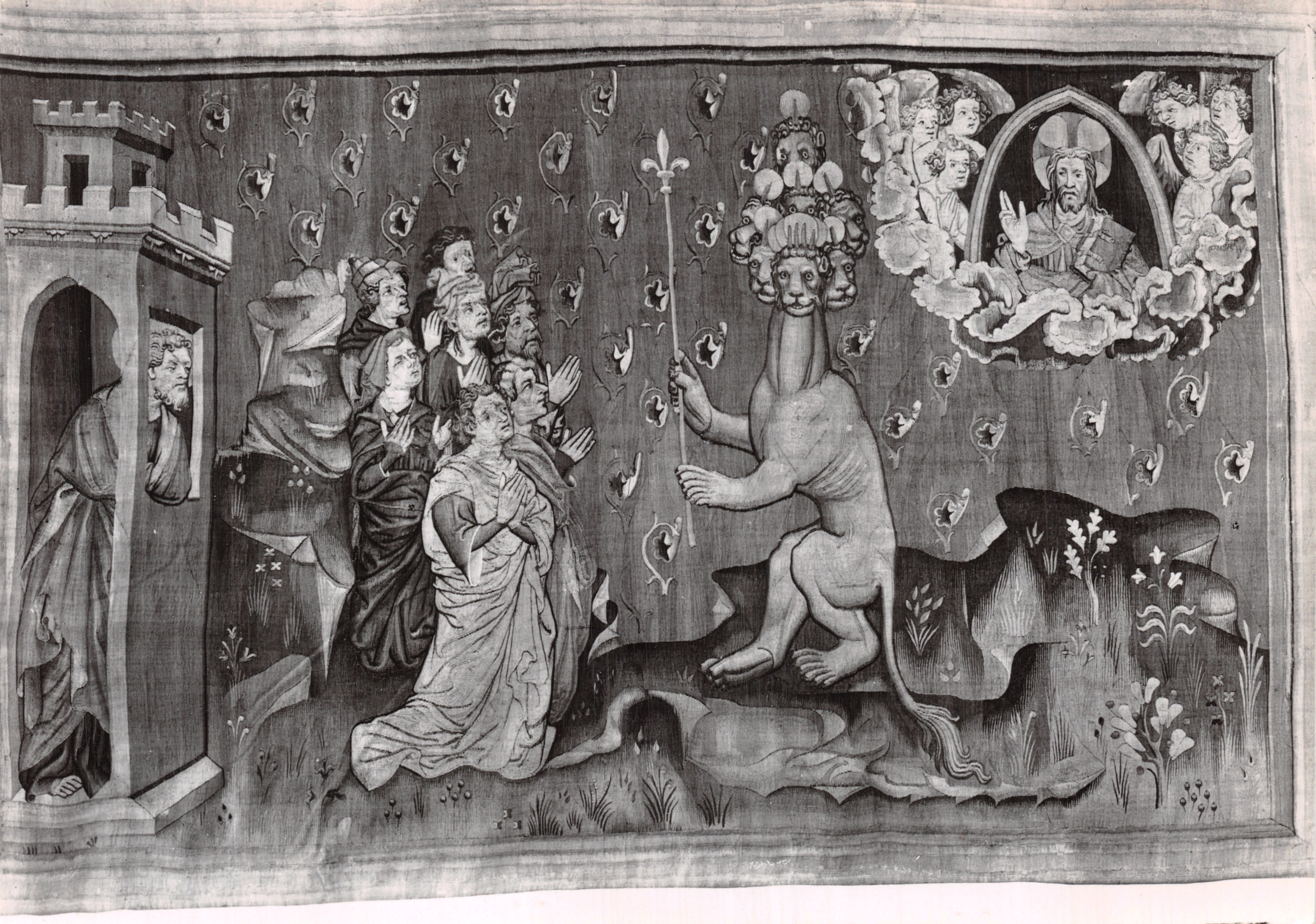 Tapisserie de l'Apocalypse — scène du dragon adoré — Service Commercial Monuments Historiques, Paris