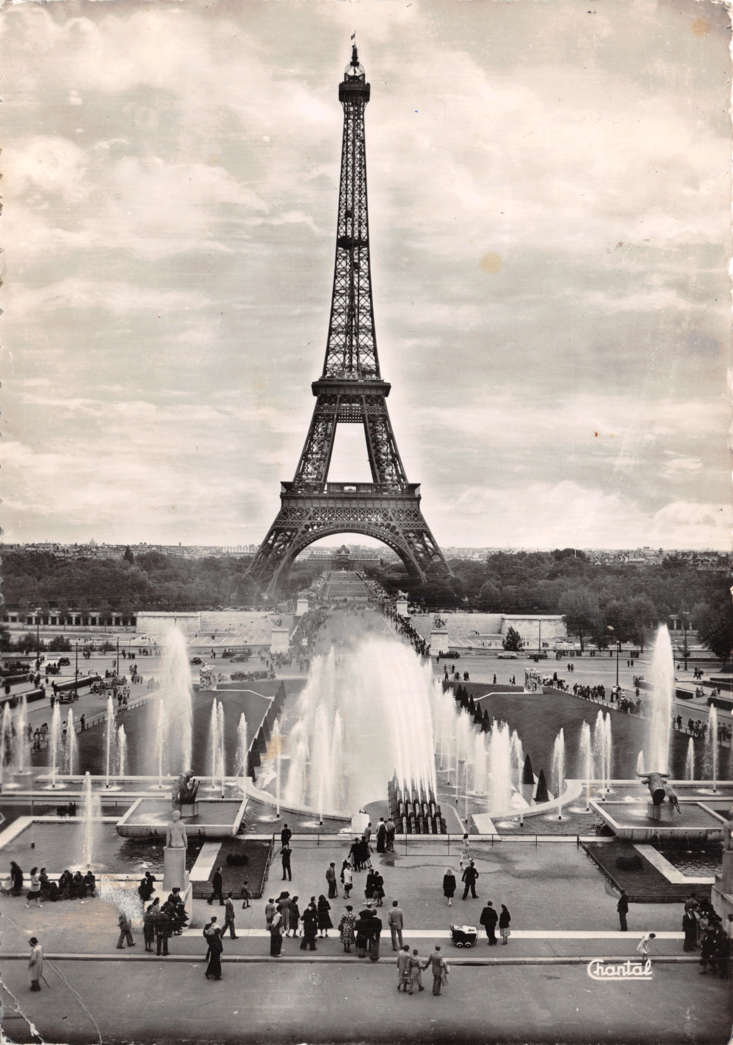 París — Torre Eiffel (H. 300 m.) y las fuentes del Palacio de Chaillot — Édition Chantal