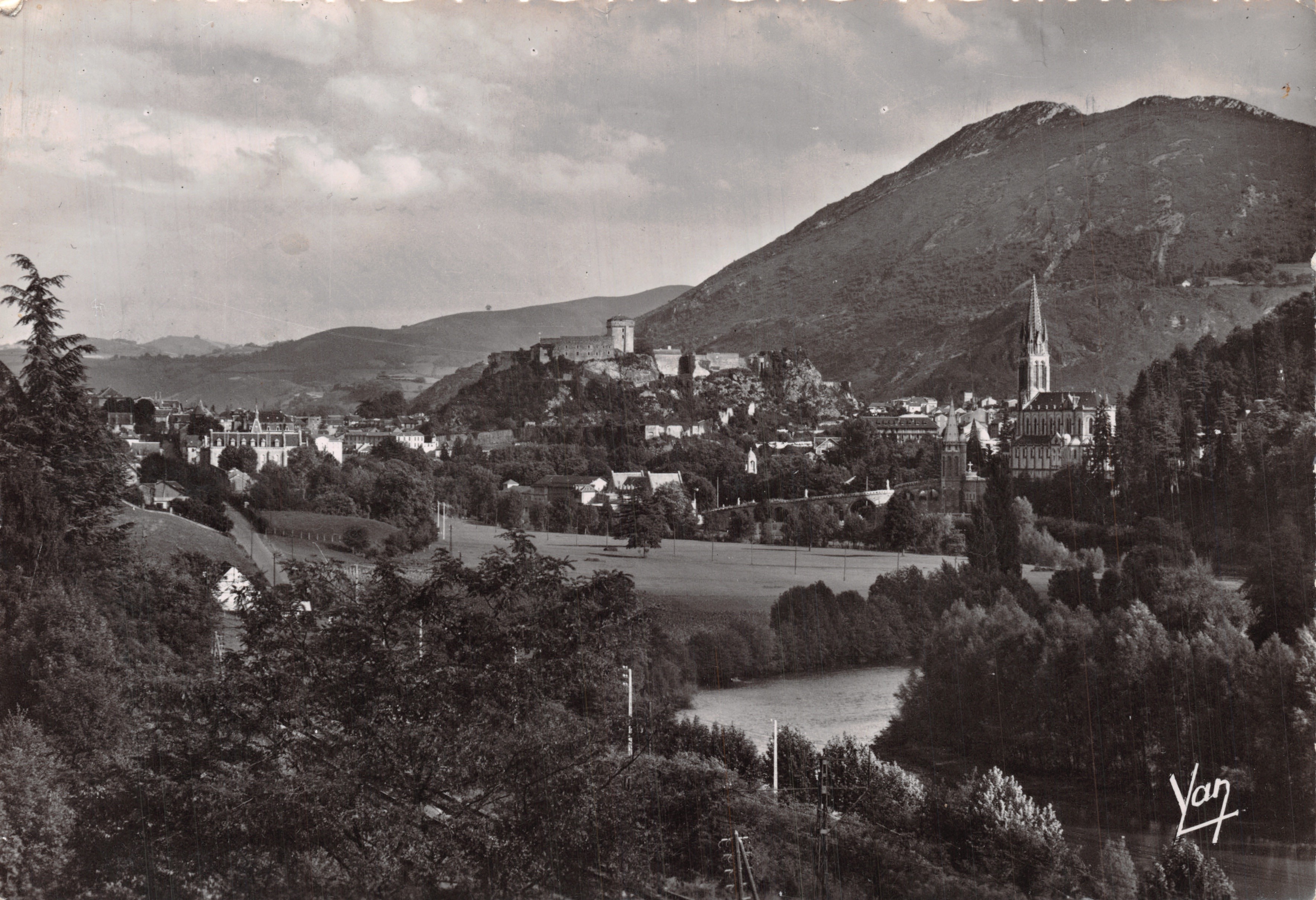 Lourdes - Die Schlucht, Aufnahme von Vissens — Fotoausgabe Quinault, Nr. 1001