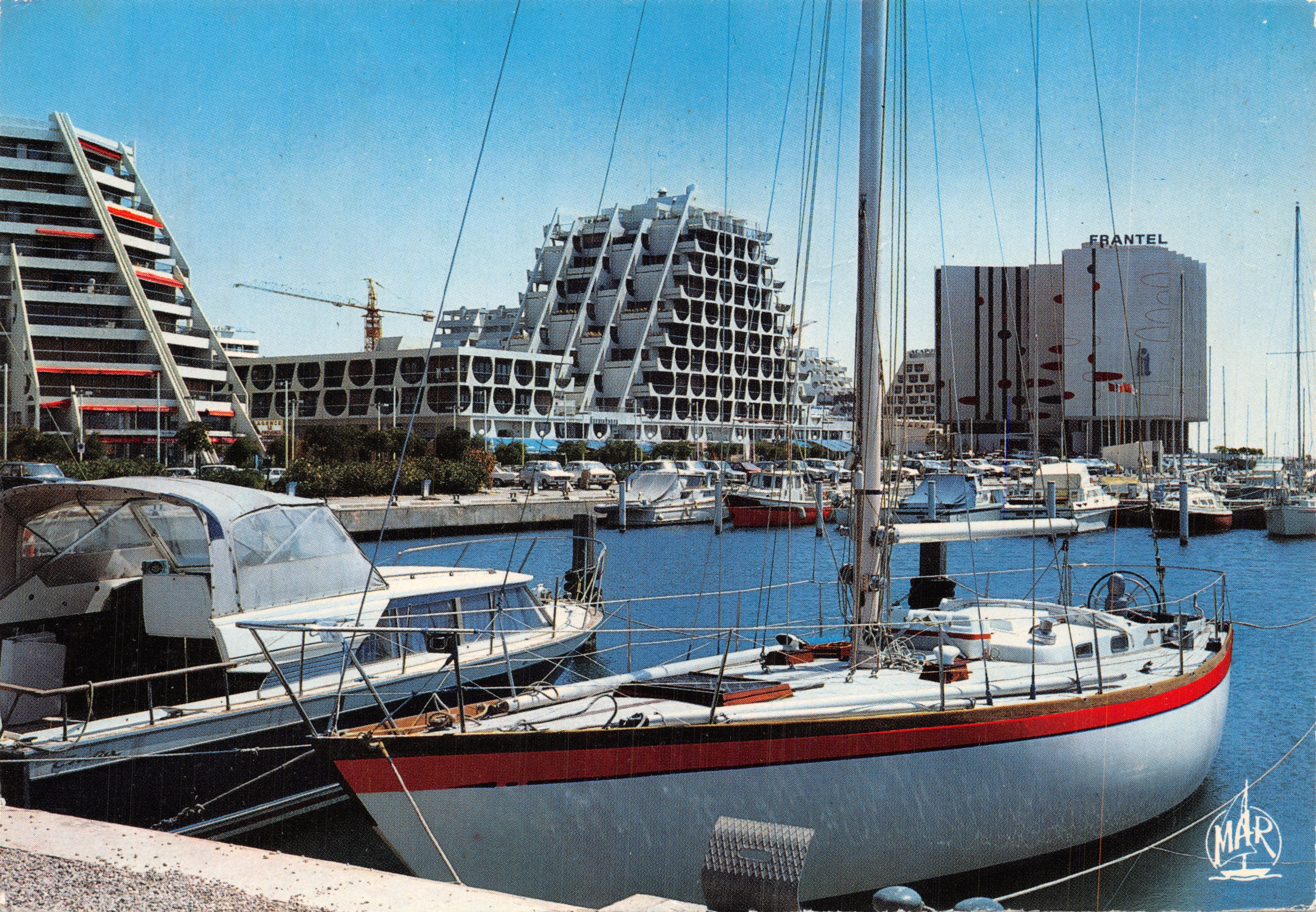 De Haven van La Grande Motte — Hotel Frantel en jachten — uitgever MAR