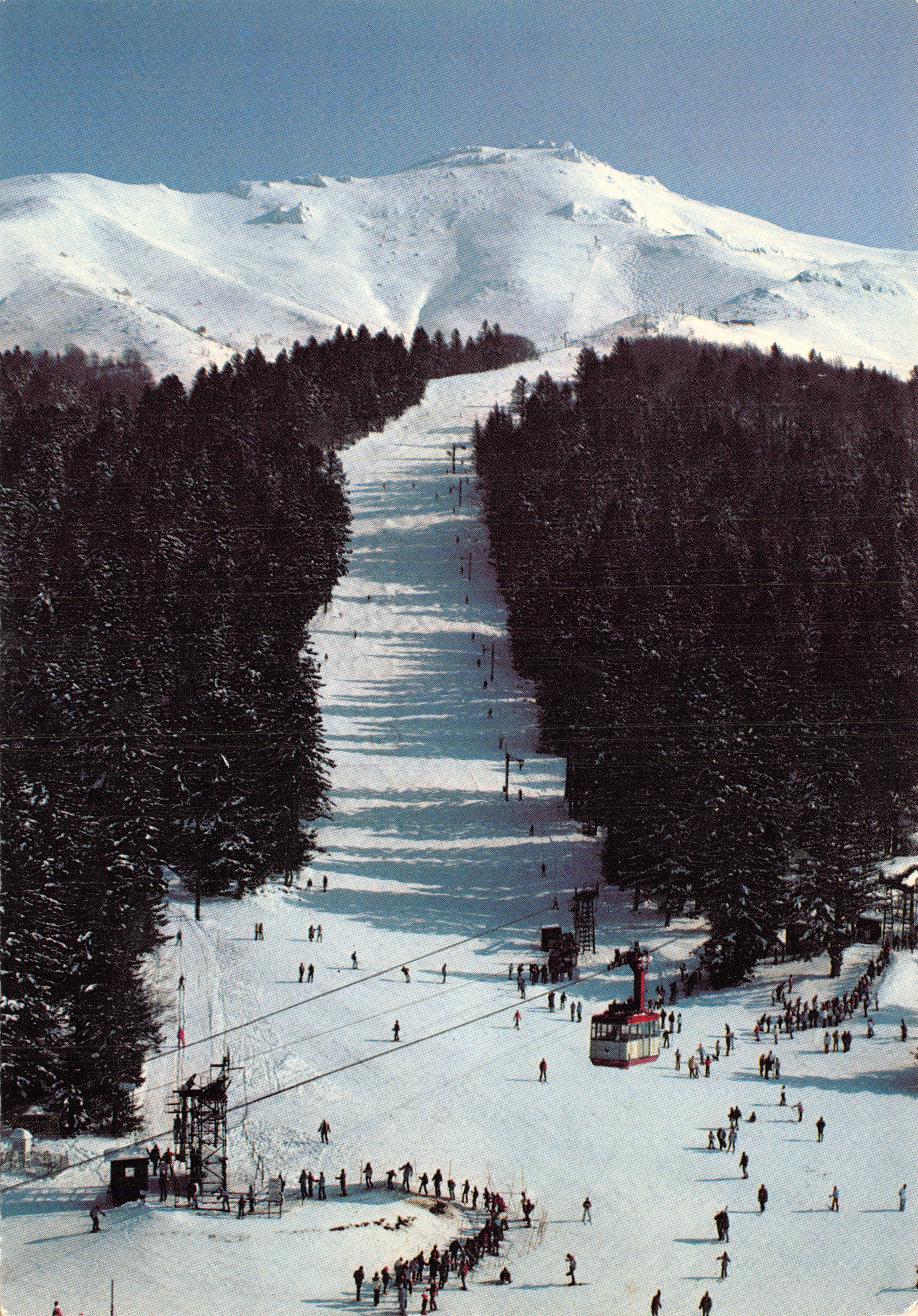 Super Lioran — Pista du Rembérter y Plomb du Cantal — Impreso en C.E.E