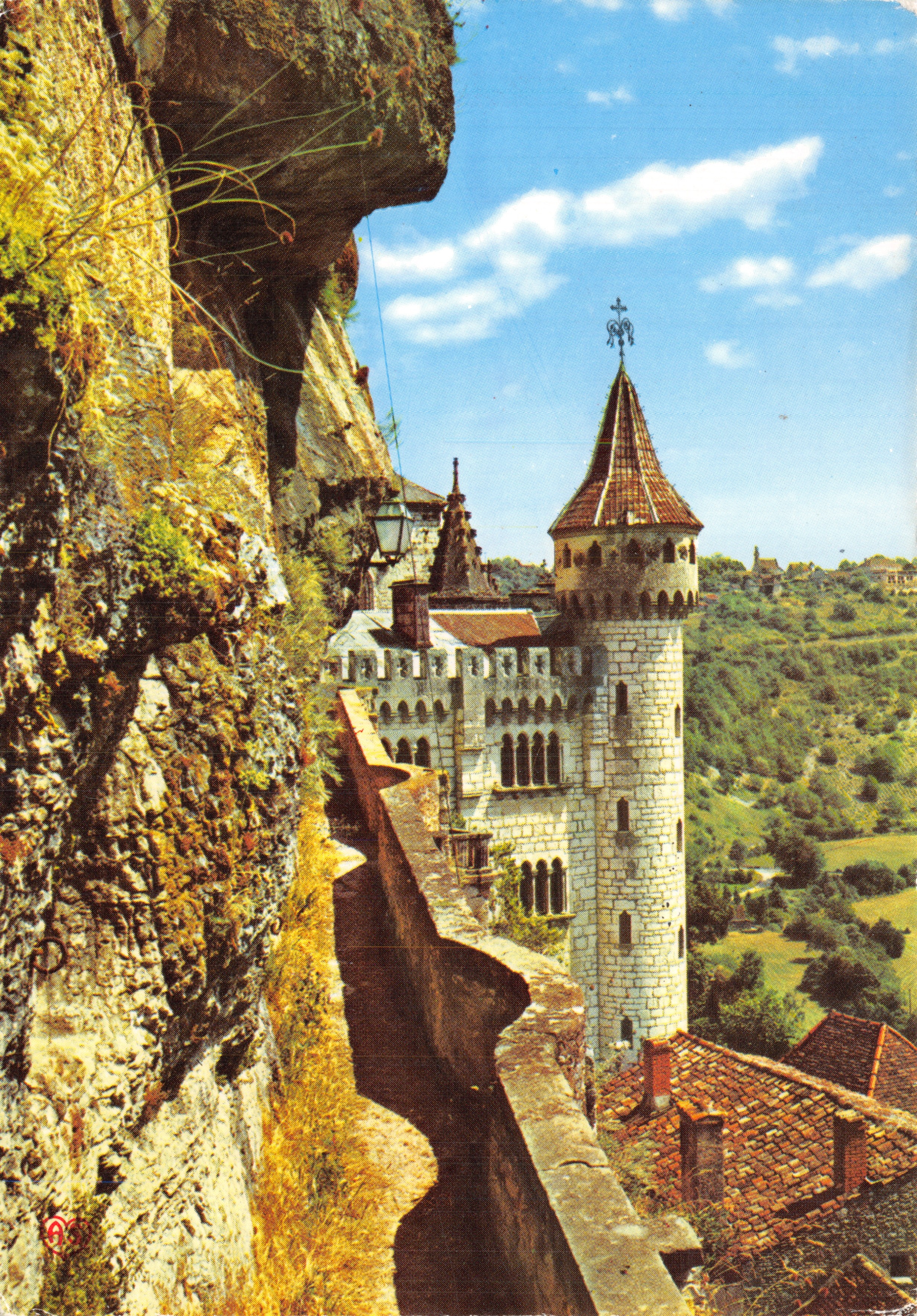 Château de Rocamadour — vue panoramique depuis les remparts — Société des Cartes Postales APA-POUX