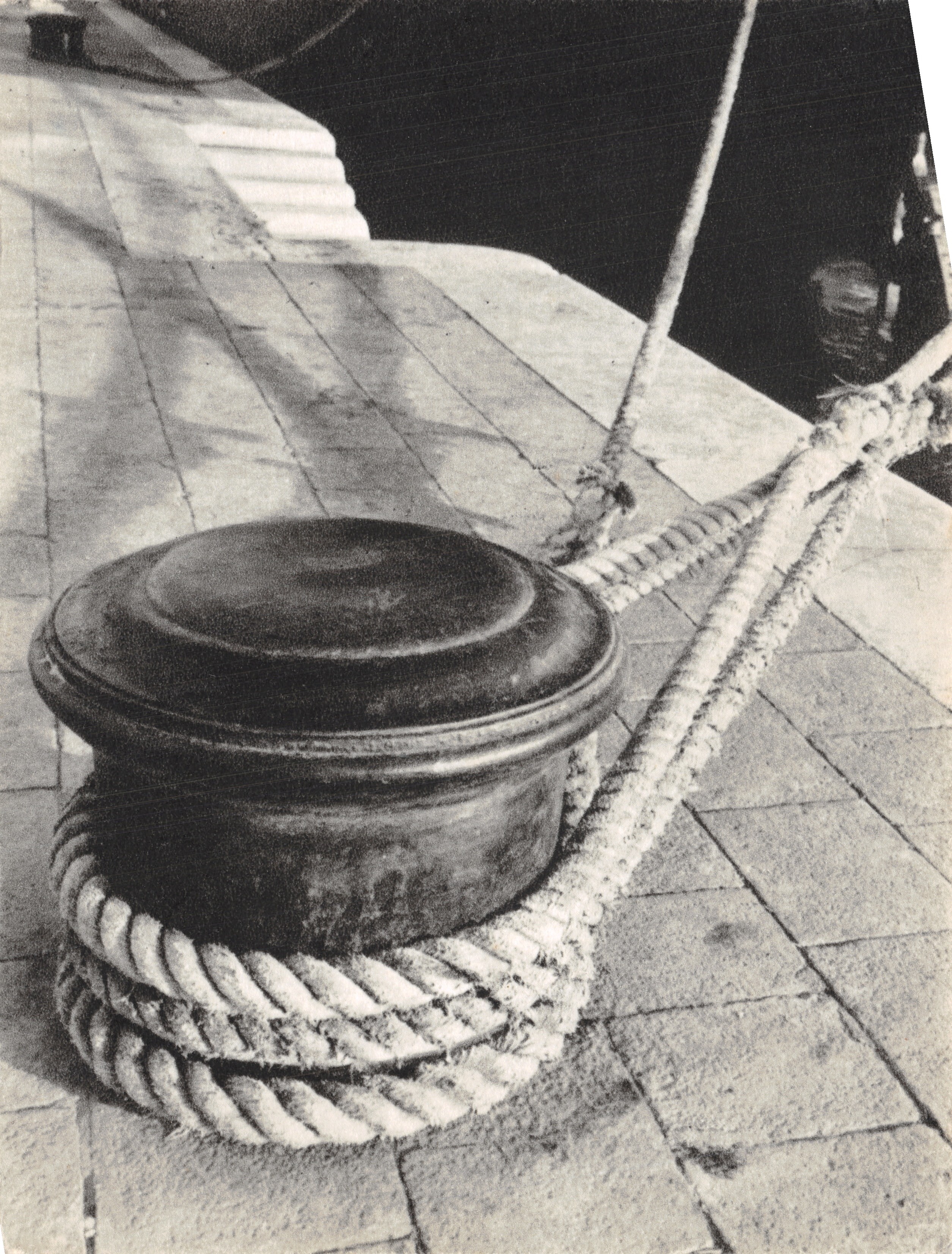 Ancla de barco — Detalle de un barco amarrado — Photo Palnic (G. Schmidt) n°236