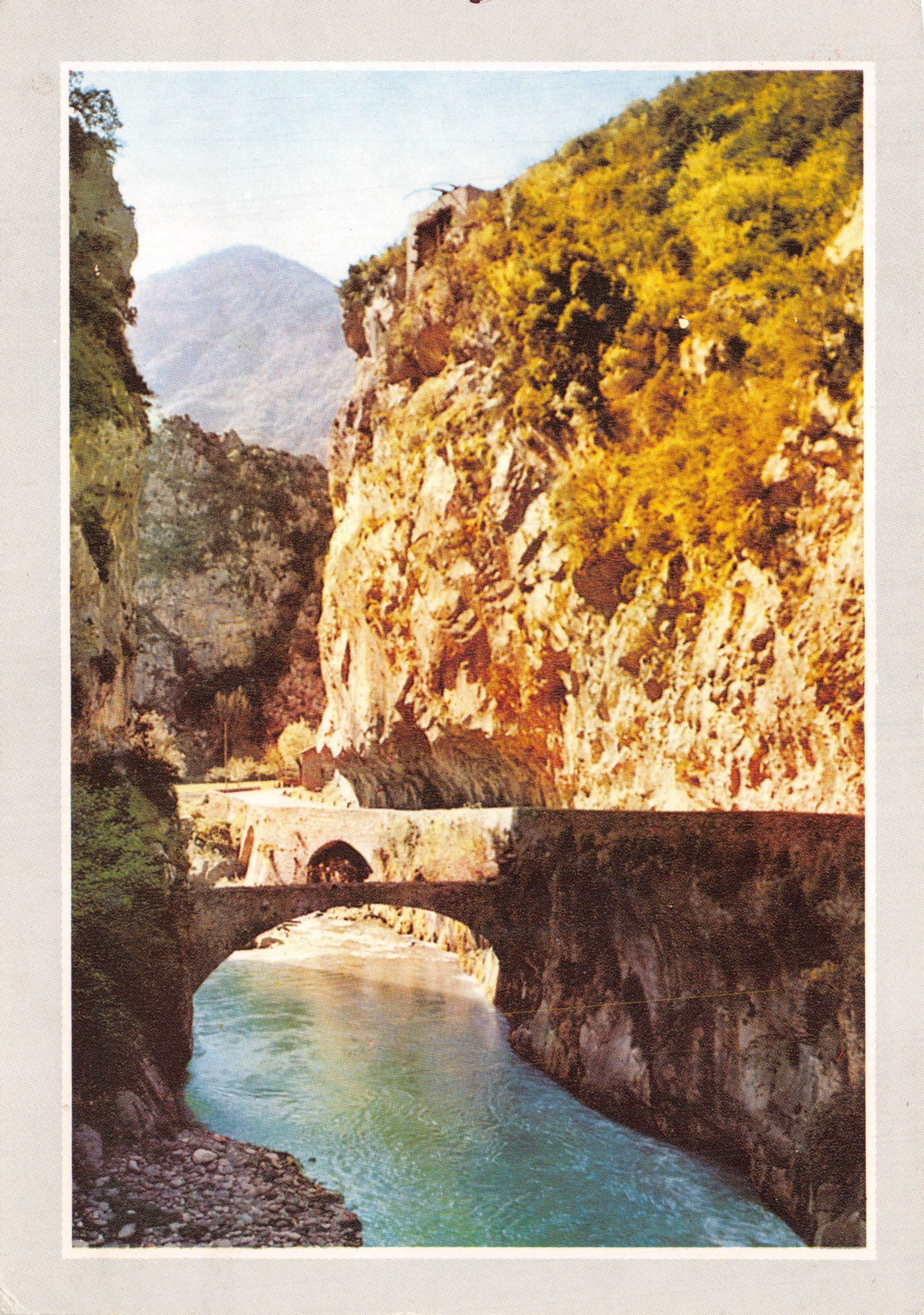 Schluchten der Roya-Tal — Ansicht des Brückenteils über den Fluss — Éditions S.M.D. Impressions Combier