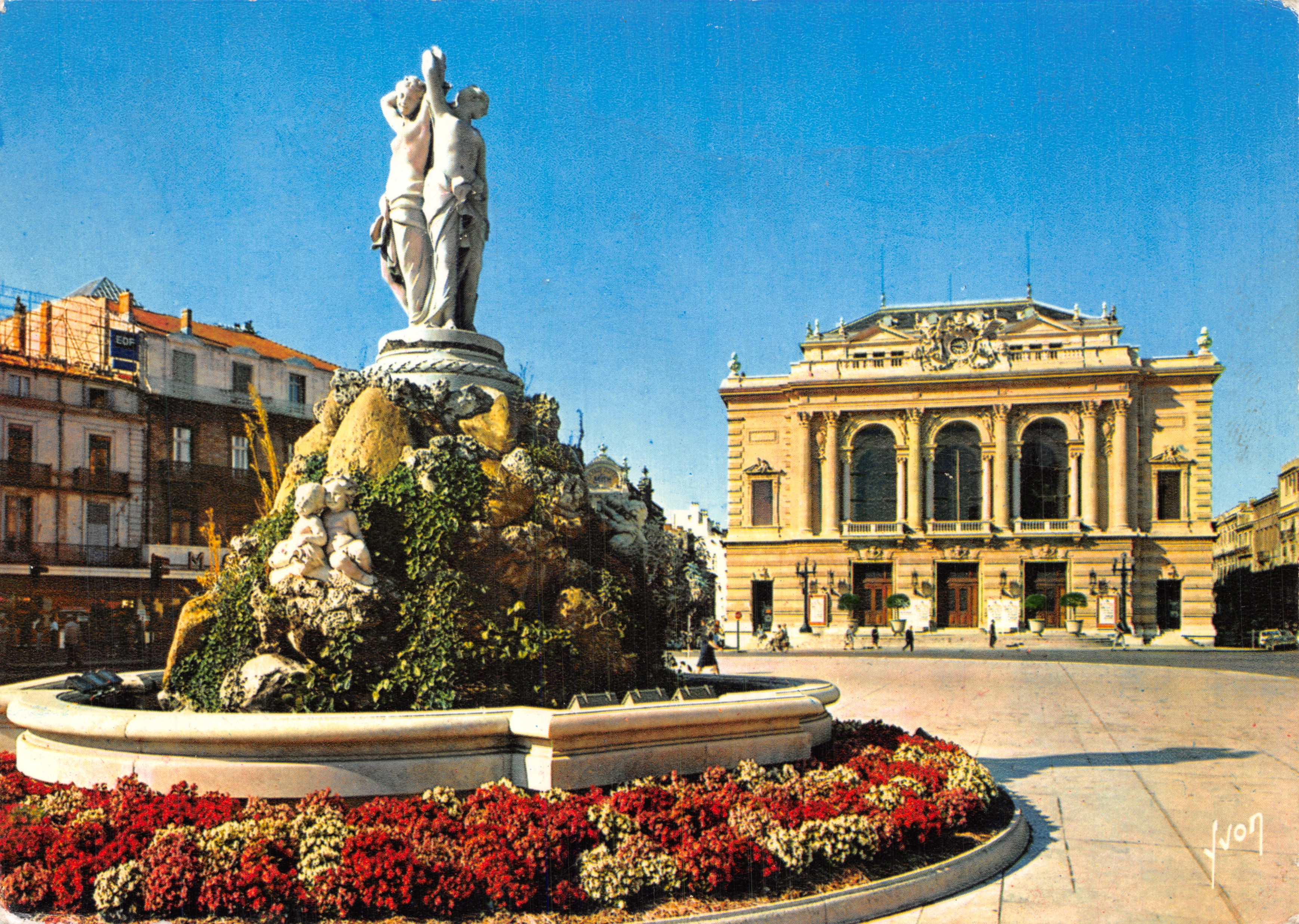 Piazza della Commedia — Fontana della Pace con statua di due amanti — Éditions d'art Yvon, Paris