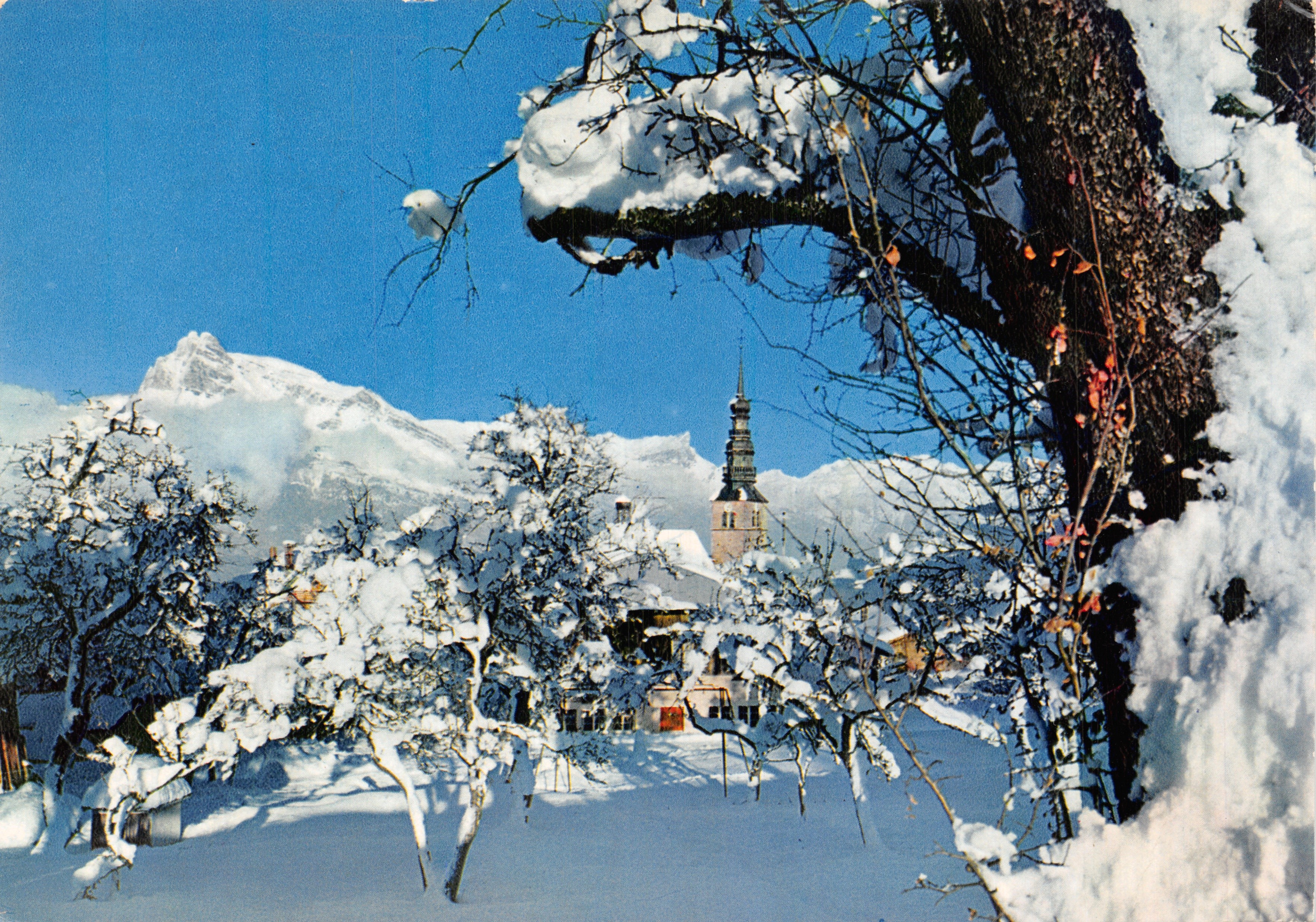 L'Inverno nelle nostre montagne — Paesaggio innevato intorno a un vecchio campanile — Éditions Jansbery, n. 1121